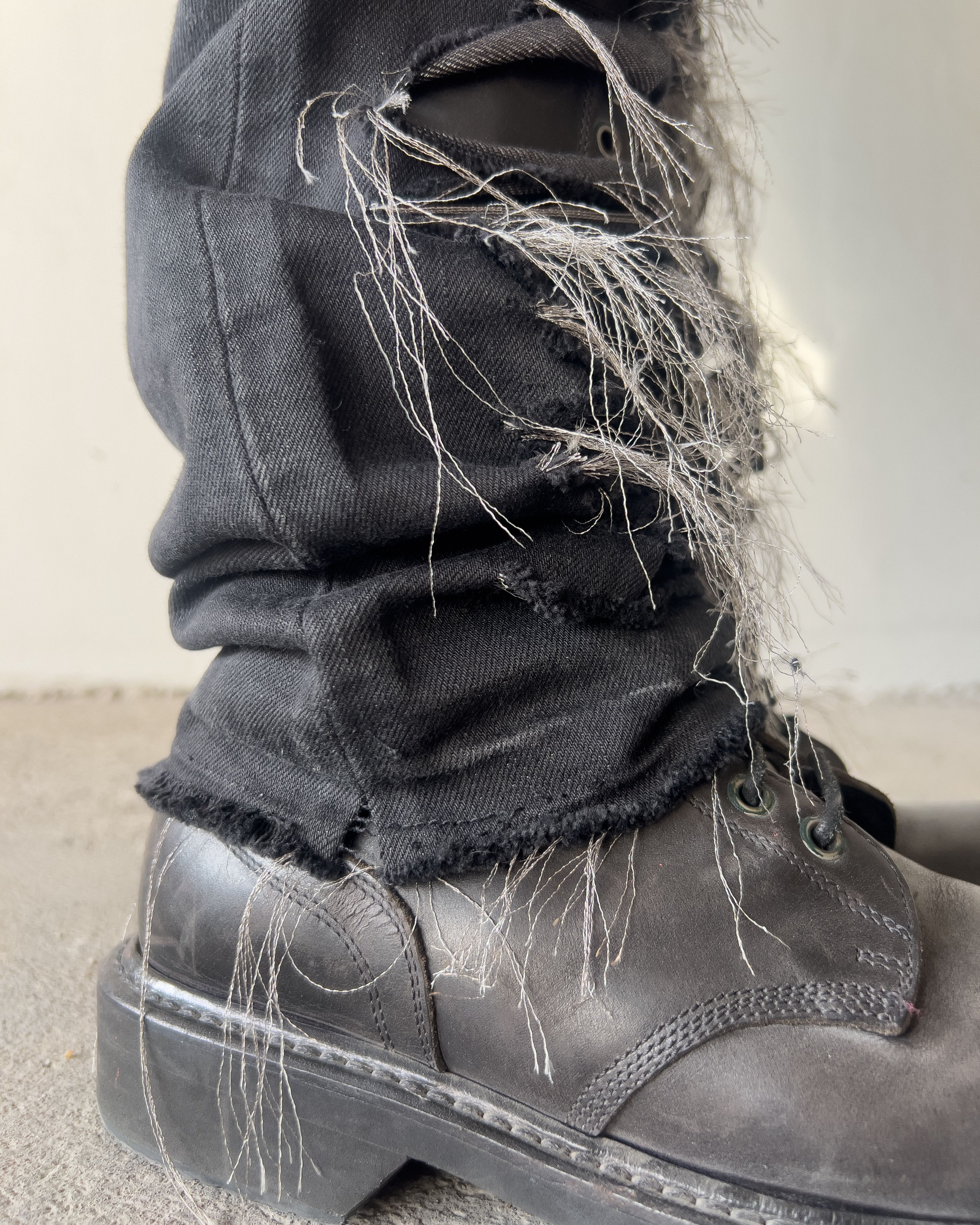 If Six Was Nine IFSIXWASNINE DISTRESSED FRAYED DENIM Size US 31 - 8 Thumbnail