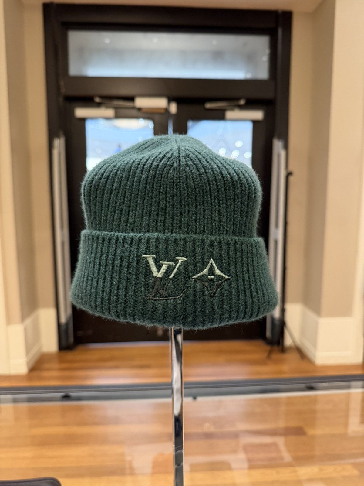 Louis Vuitton Louis Vuitton LV Dual Cashmere Beanie - Green Size ONE SIZE - 2 Thumbnail