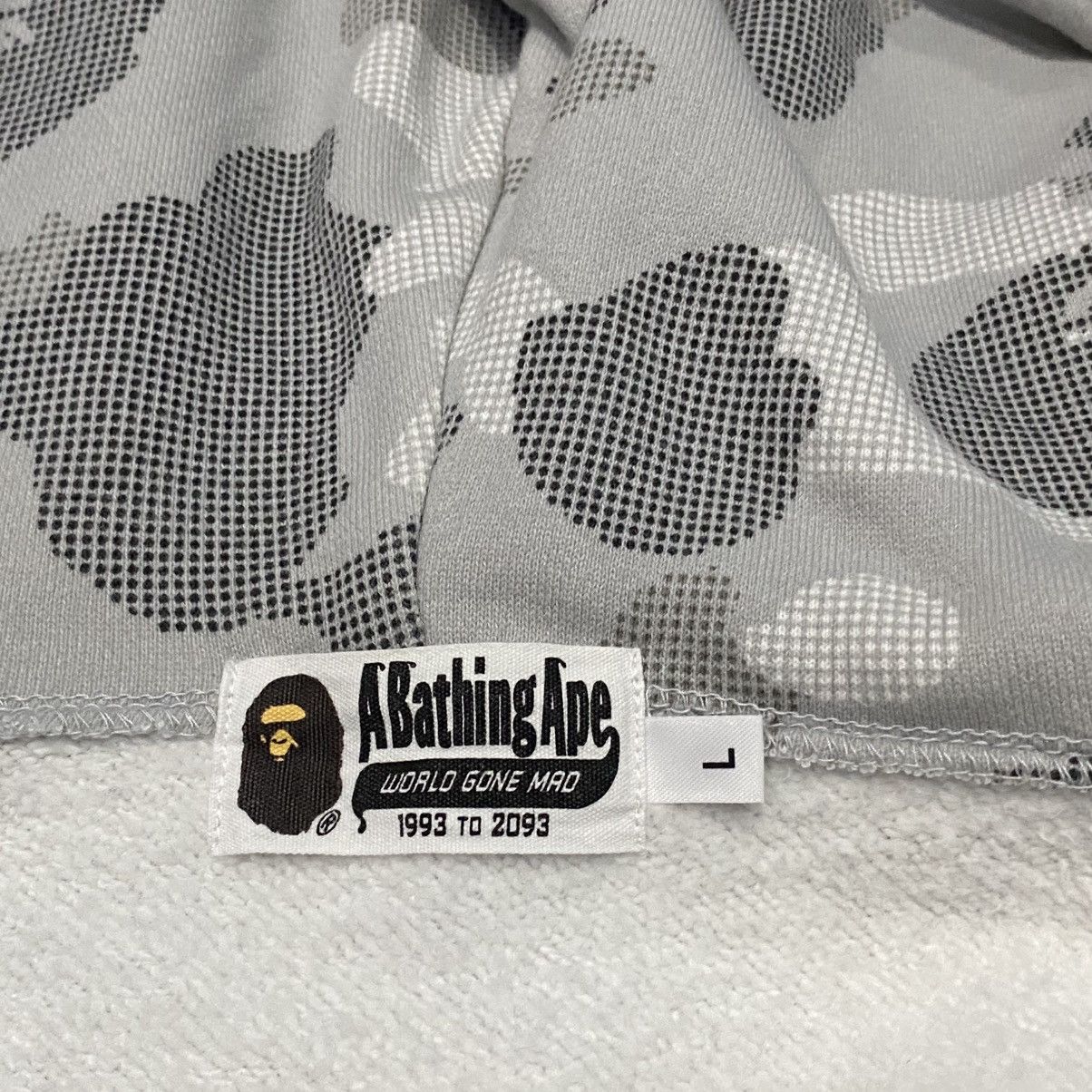 Bape Bape Shark Dot Camo Full Zip Hoodie Size US L / EU 52-54 / 3 - 5 Thumbnail