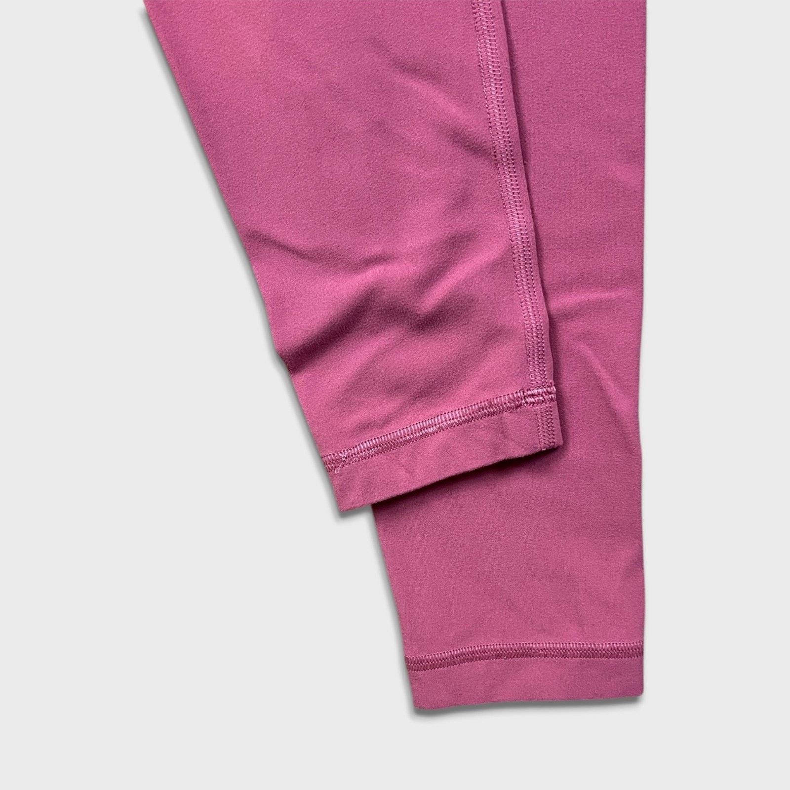 Lululemon Lululemon Align Pant 28" Size 2 High Rise Pilates Leggings Size 26" / US 2 / IT 38 - 6 Thumbnail