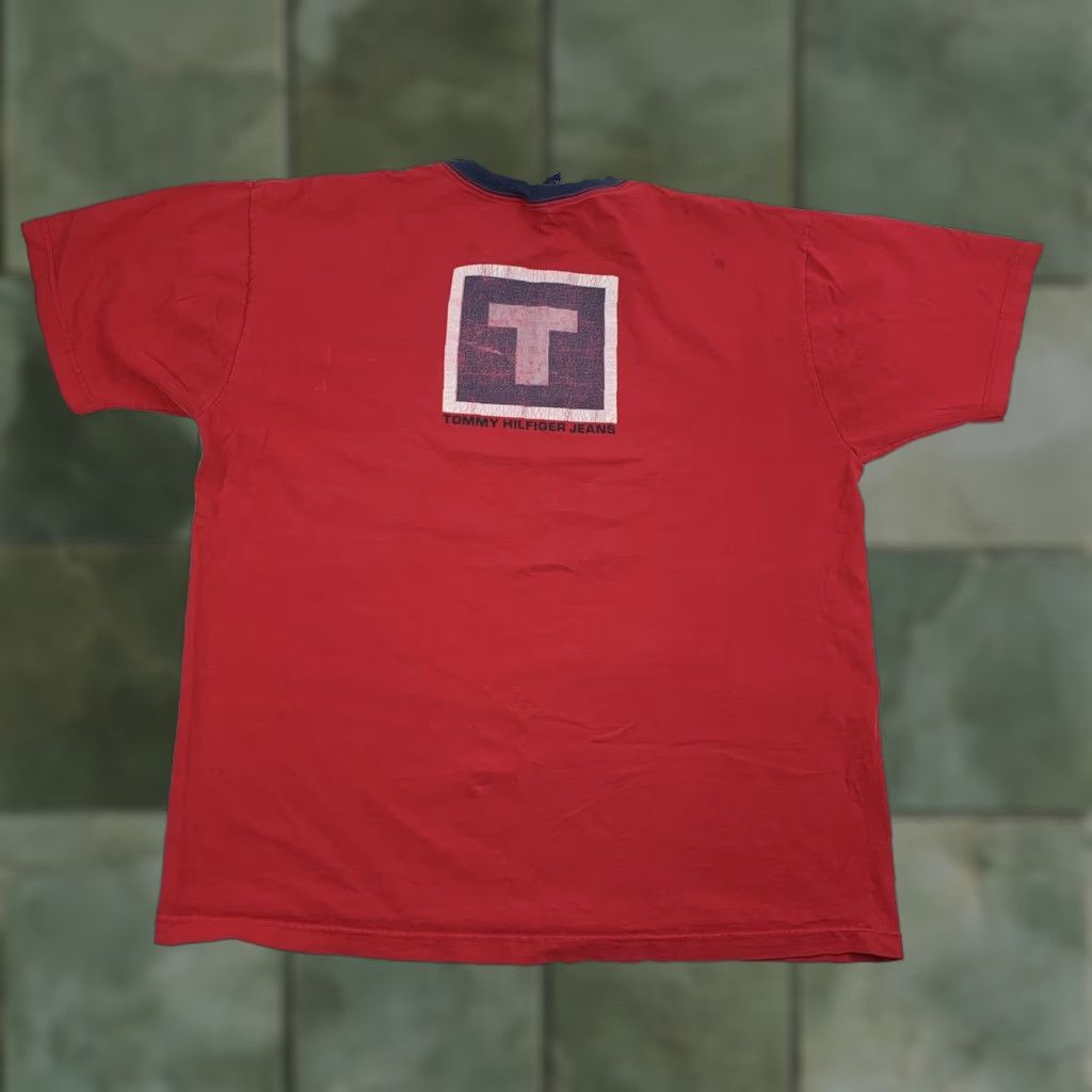 Tommy Hilfiger VINTAGE Tommy Hilfiger Tommy Jeans T-Shirt Adult L Red 90s Y2K Mens Tee Size US L / EU 52-54 / 3 - 1 Thumbnail