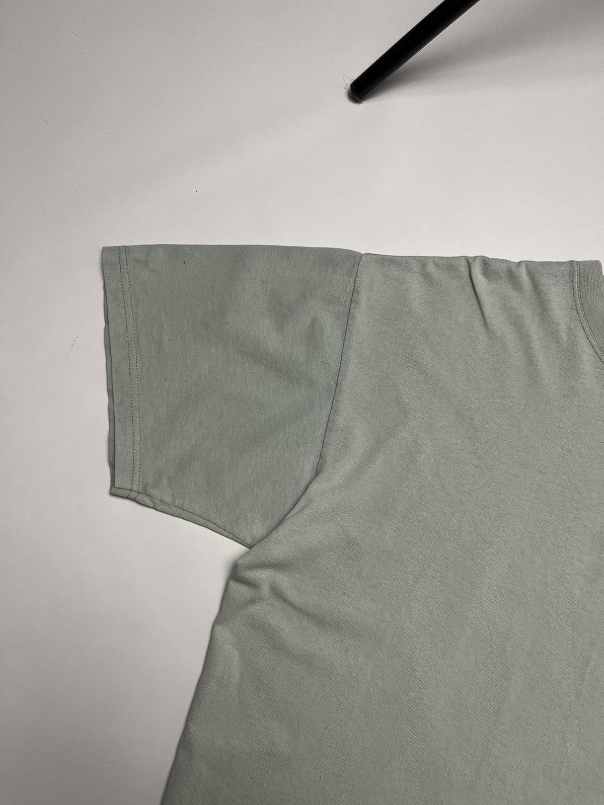 Quiksilver Vintage Old Guys Rule Surf Sun Faded tee Size US L / EU 52-54 / 3 - 12 Thumbnail