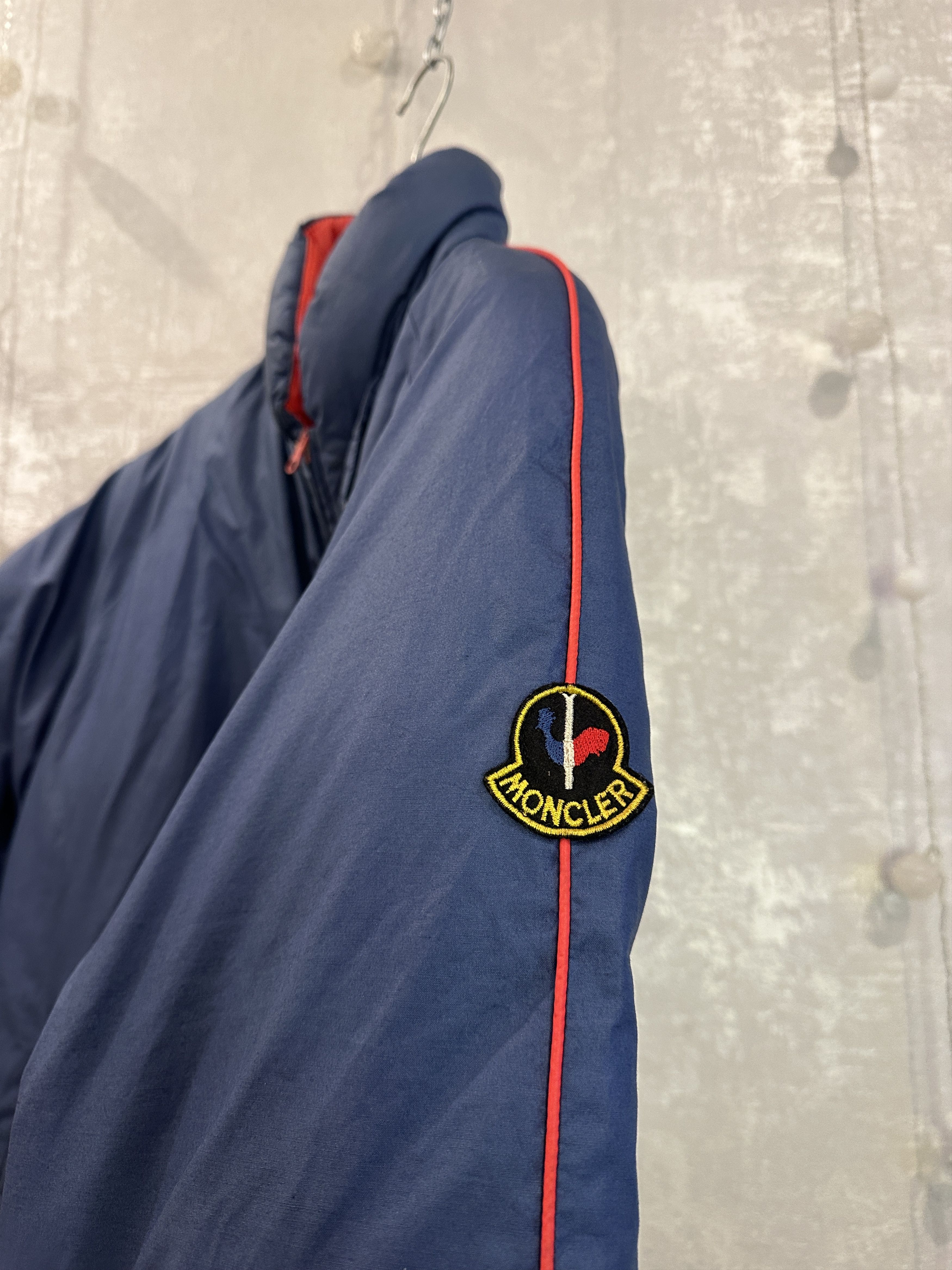 Moncler Moncler Vintage Red/Blue Puffer Reversible Jacket Size M Size US M / EU 48-50 / 2 - 3 Thumbnail