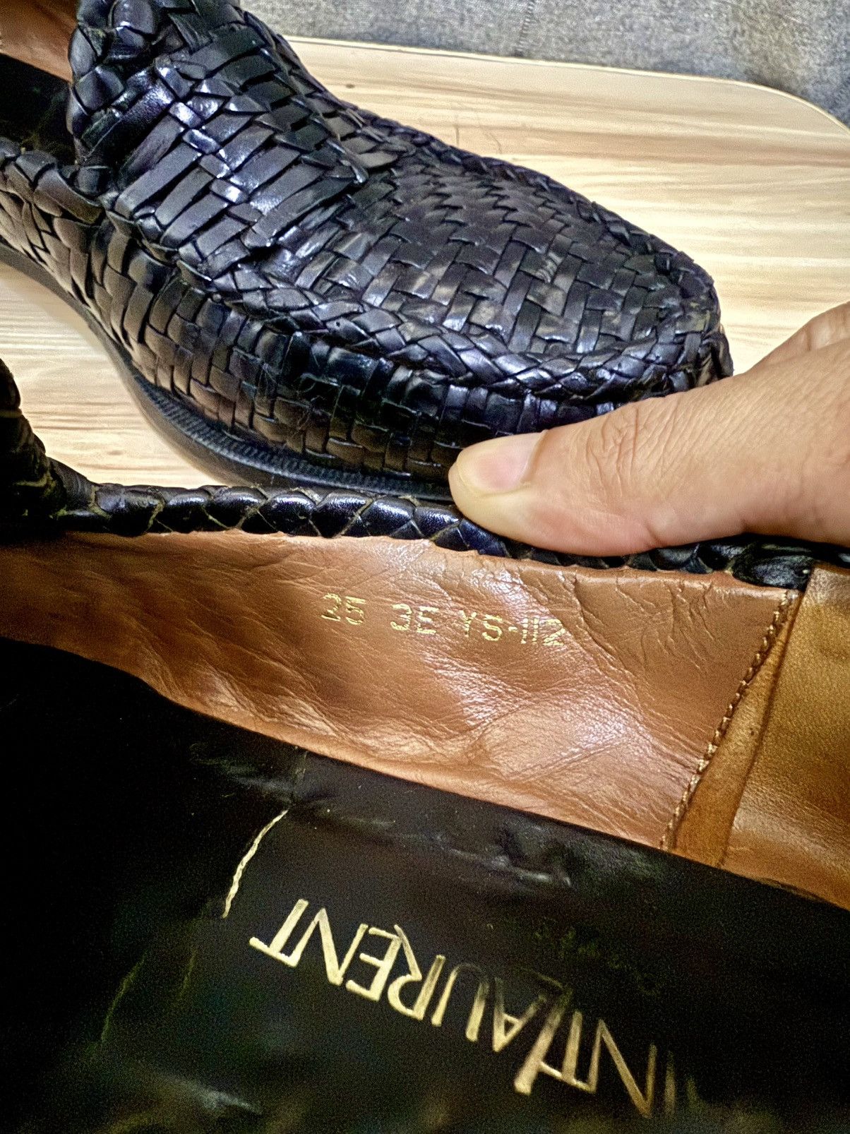 Yves Saint Laurent Yves saint laurent Black Woven Leathers loafers Size US 7 / EU 40 - 10 Thumbnail