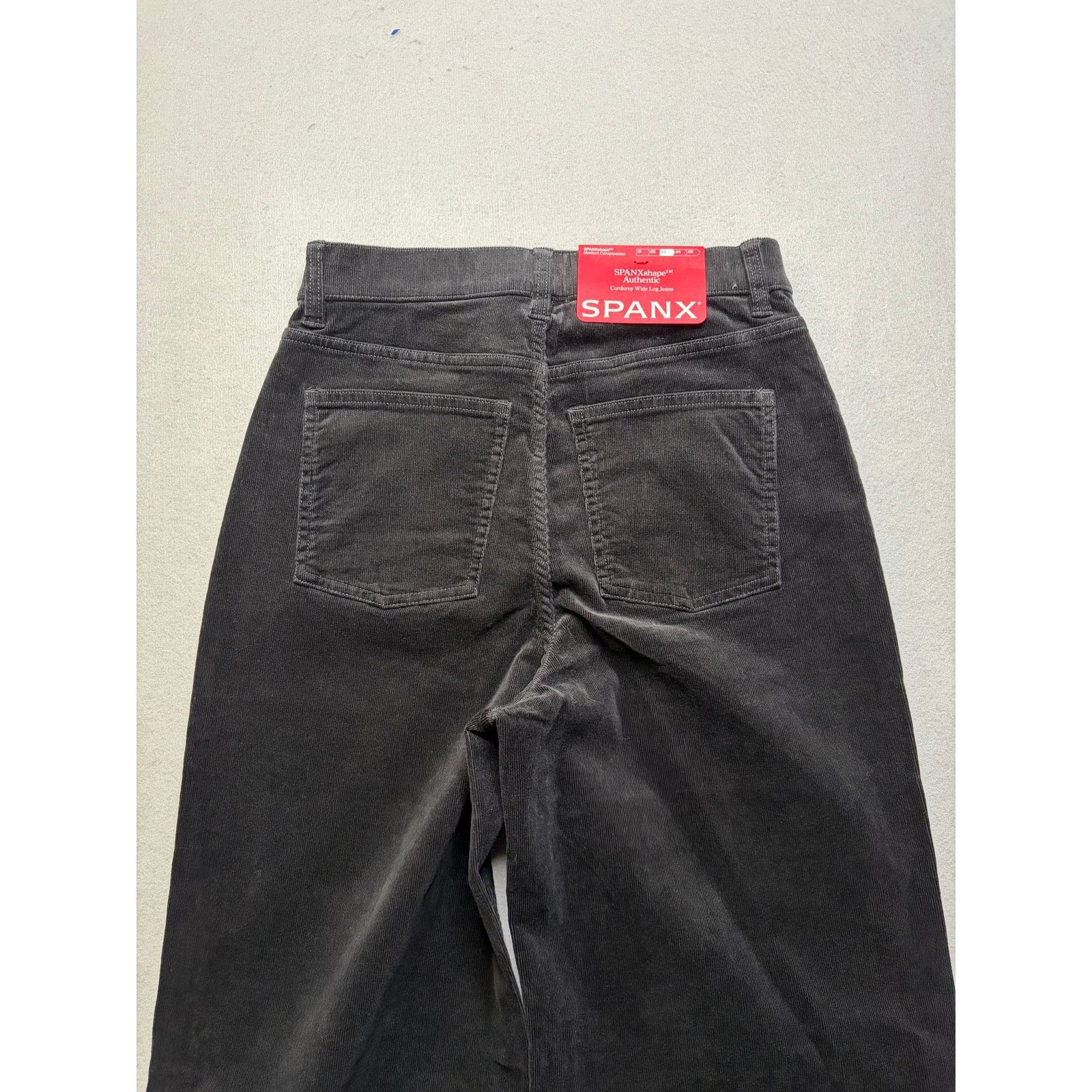 Spanx SPANX Black Corduroy Wide Leg Pants Women’s Size S Size 27" / US 4 / IT 40 - 10 Thumbnail