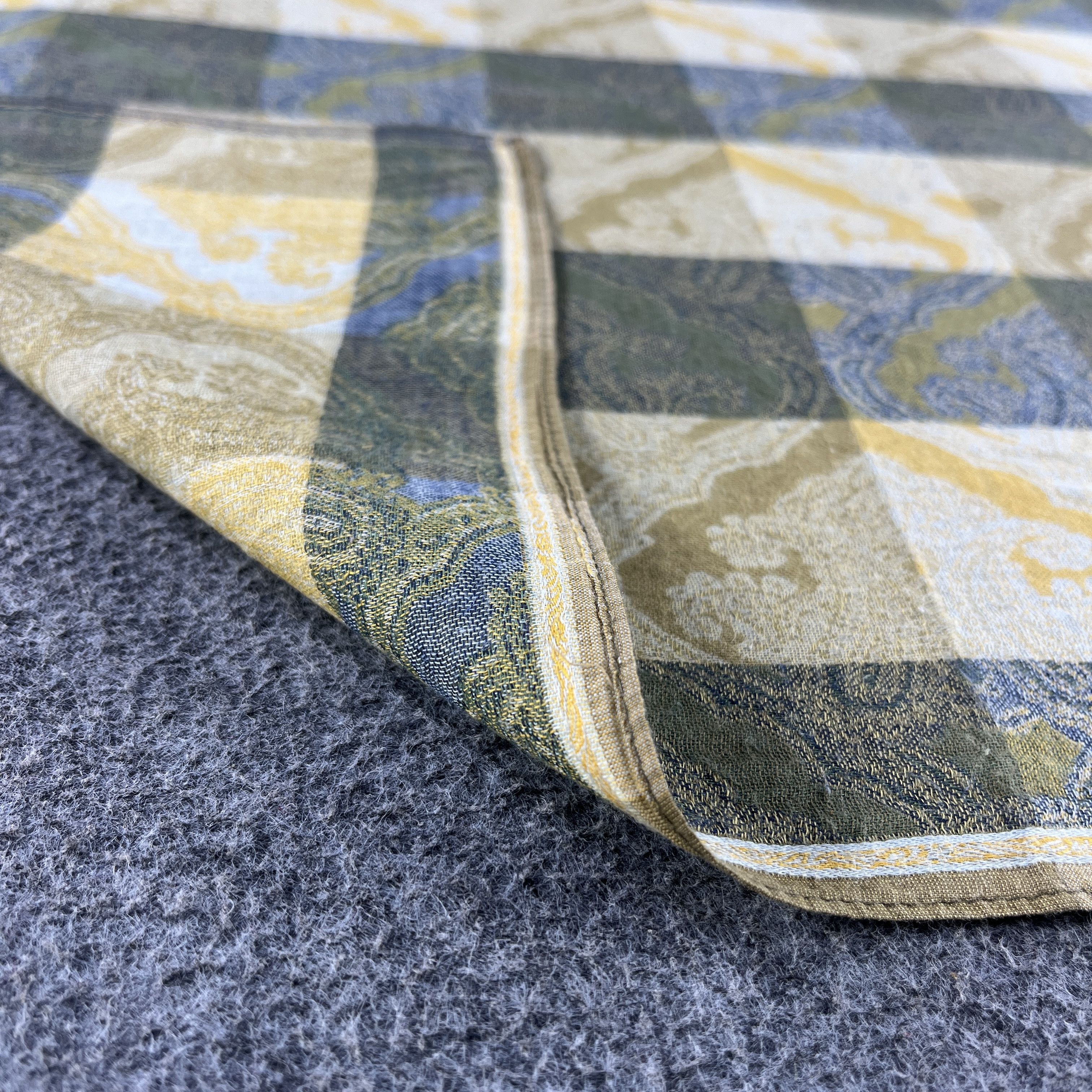 Vintage × Yves Saint Laurent Yves Saint Laurent Handkerchiefs Bandana Neckerchief B092 Size ONE SIZE - 11 Thumbnail