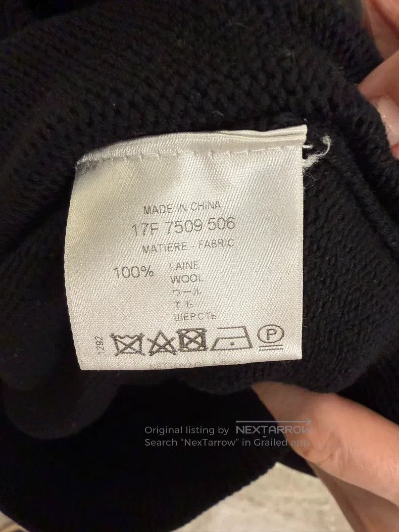 Givenchy Givenchy Merino wool sweater, size M, black with lettering Size US M / EU 48-50 / 2 - 4 Thumbnail