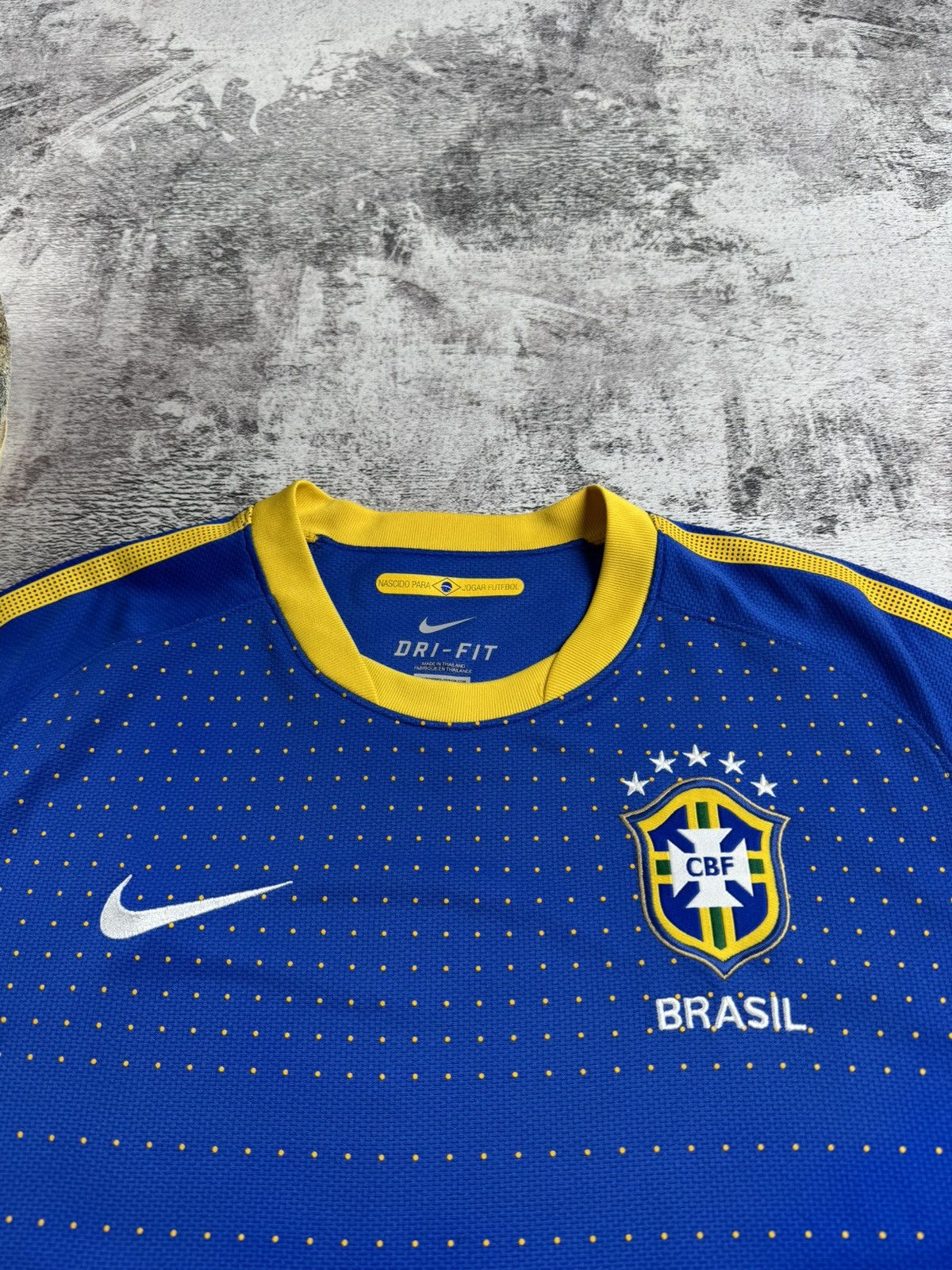Nike Nike BRAZIL Away 2010/2011 National Football T Shirt Jersey Size US L / EU 52-54 / 3 - 7 Thumbnail