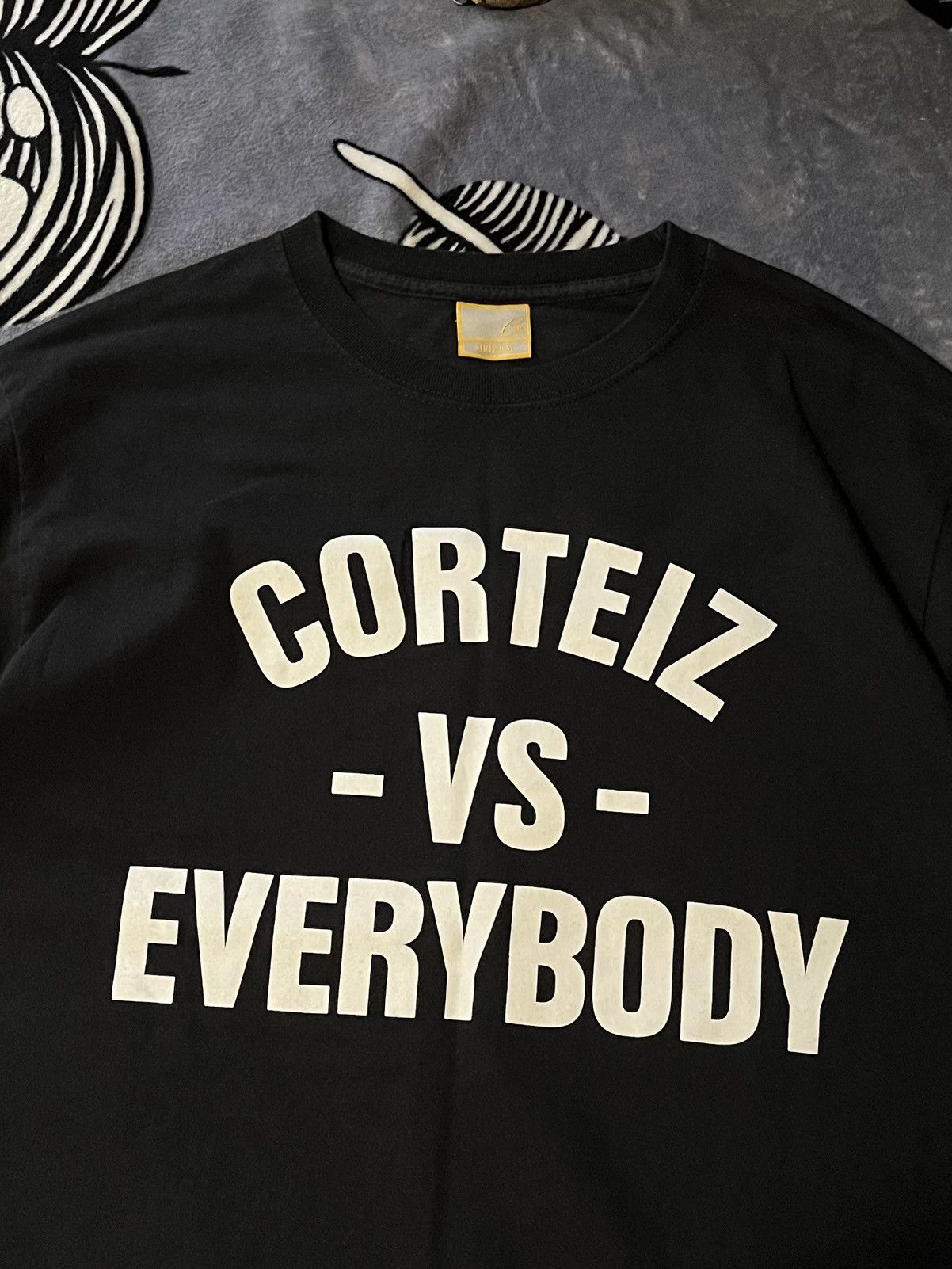 Corteiz Corteiz vs Everybody Graphic T-Shirt Rare Hype Skate Rap Y2K Size US M / EU 48-50 / 2 - 8 Thumbnail