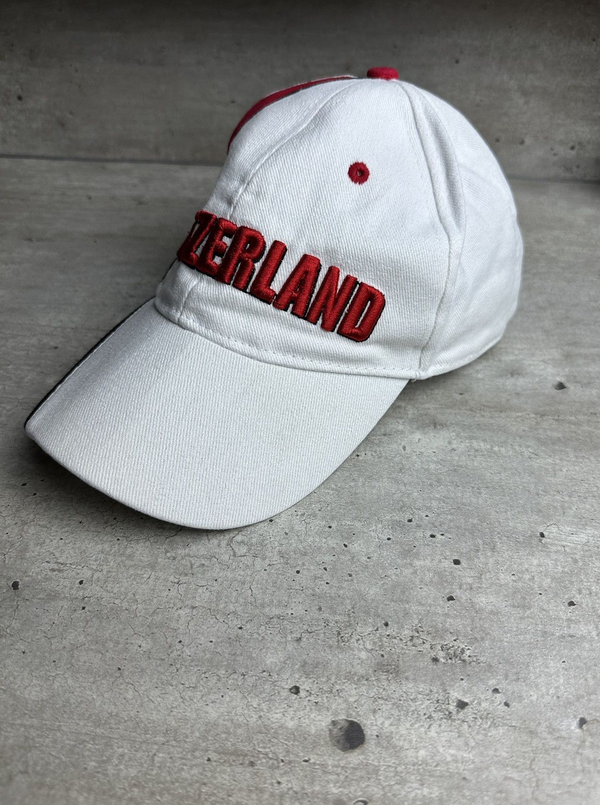 Vintage Vintage cap Switzerland Size ONE SIZE - 2 Thumbnail
