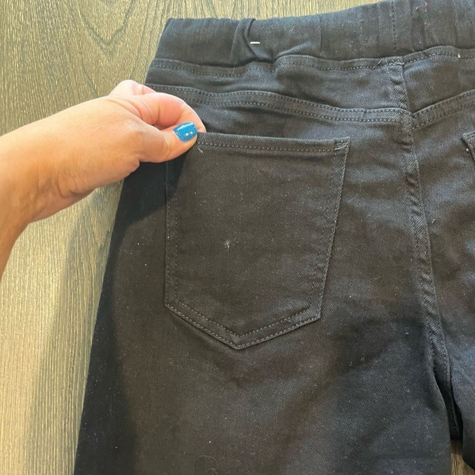 Guess NWOT Guess Black Distressed Denim Shorts Drawstring Size M Size 28" / US 6 / IT 42 - 9 Thumbnail