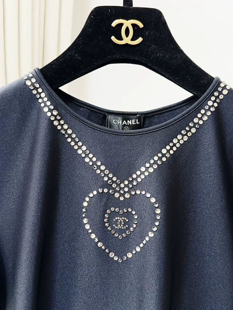 Chanel Chanel 21K autumn and winter black rhinestone love necklac Size XS / US 0-2 / IT 36-38 - 5 Thumbnail