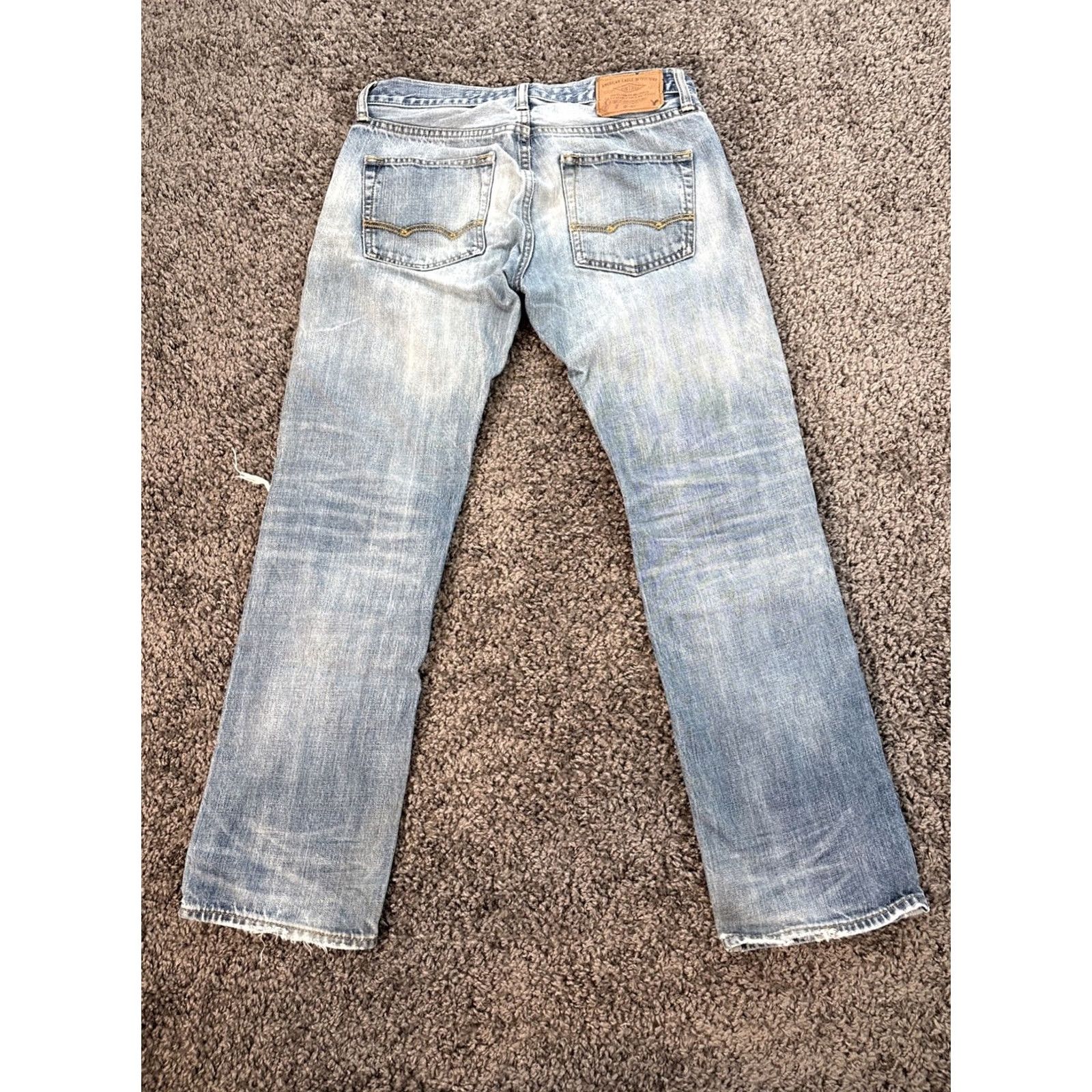 American Eagle Outfitters VINTAGE American Eagle Jeans Mens 30x29 Straight Distressed Light Wash Whiskered Blue Cotton Jeans Mens 30 Regular Inseam 29 in Distressed Zip Mens Size US 30 / EU 46 - 6 Thumbnail