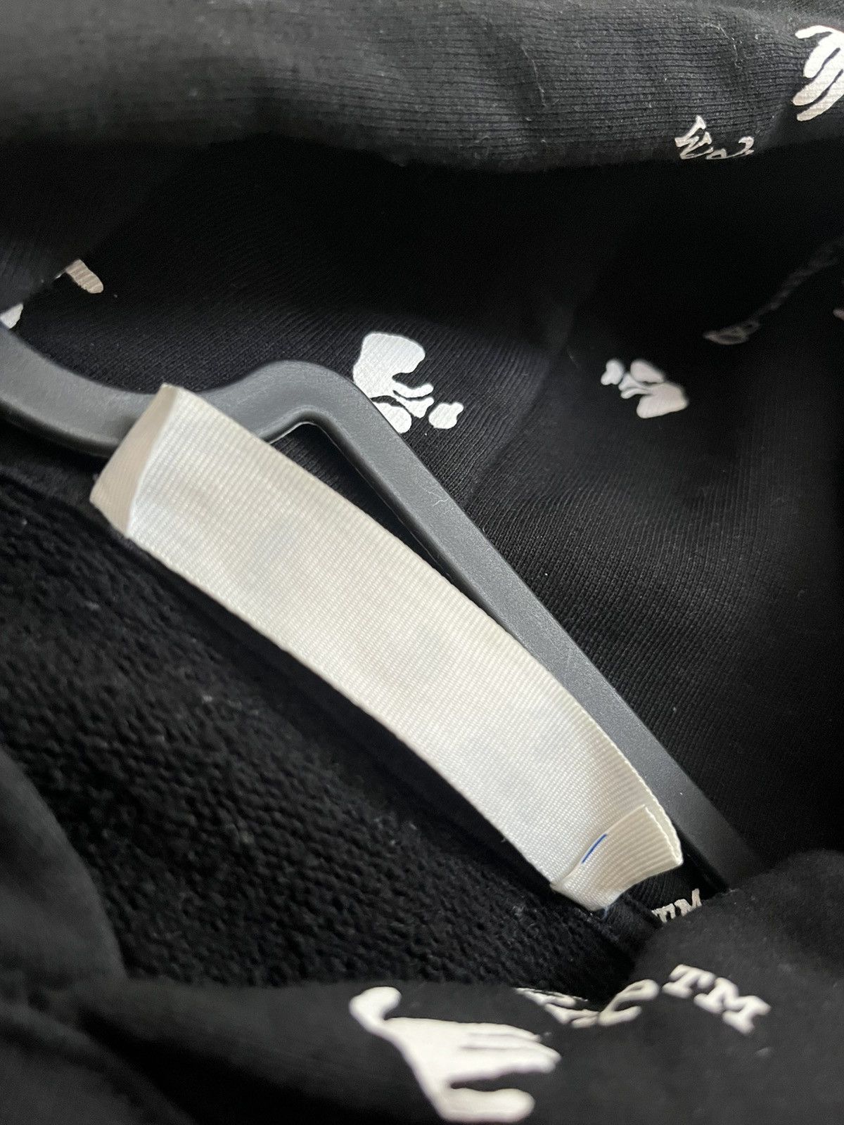 Off-White Off White allover logo oversize fit black hoodie Size US M / EU 48-50 / 2 - 10 Thumbnail