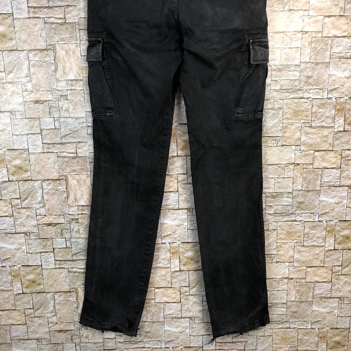 Faded Glory × Japanese Brand Uniqlo Black faded Cargo Multipocket Pants #A746 Size US 28 / EU 44 - 18 Thumbnail