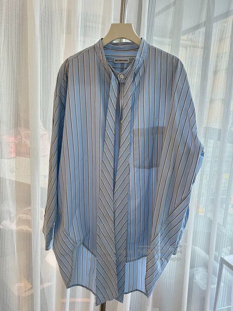 Balenciaga Balenciaga Back logo ribbon shirt Size XXS / US 00 / IT 34 - 1 Thumbnail