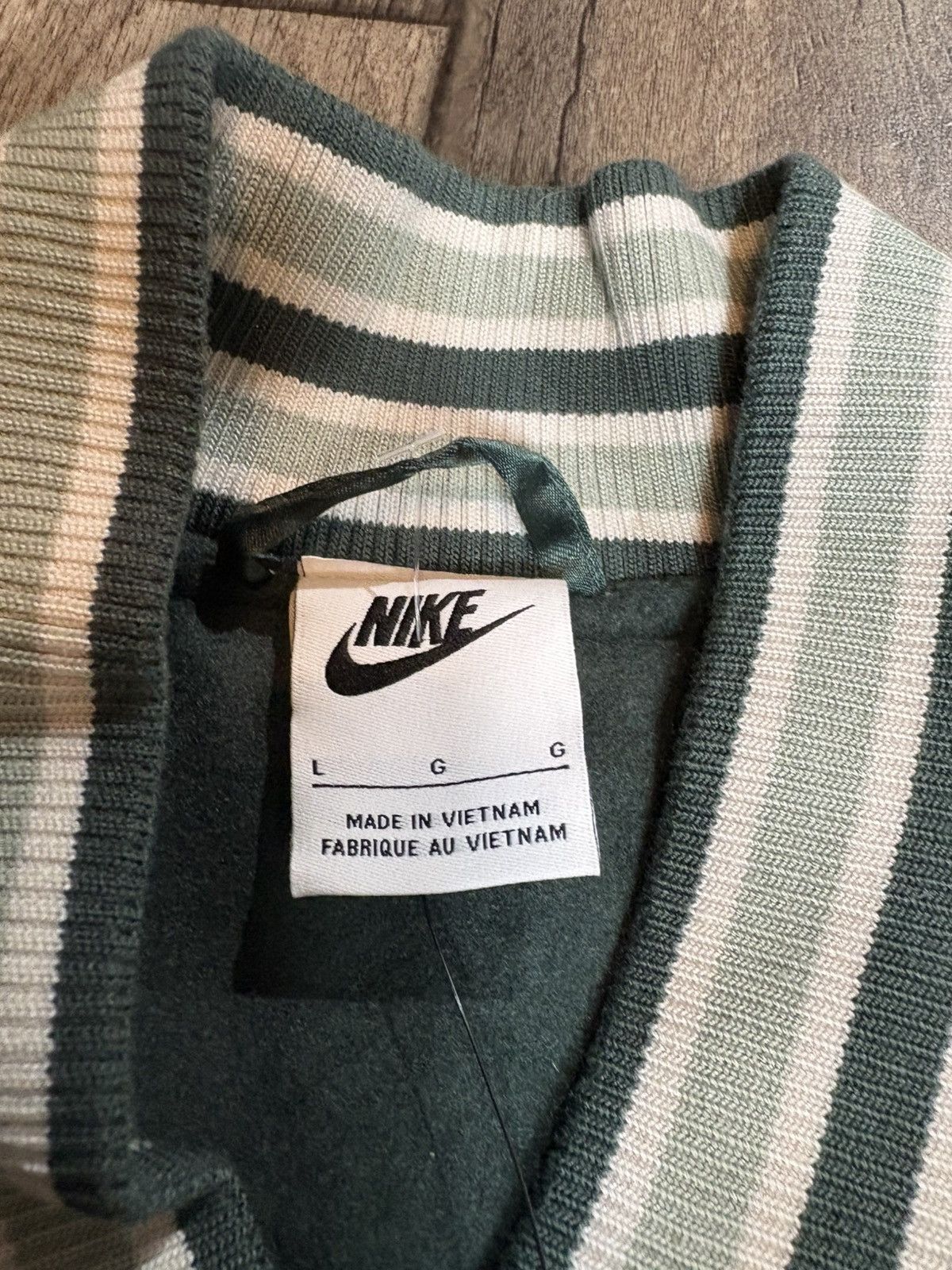 Nike Nike Sportswear Oversized Fit Jacket FN3672-338 Women Sz L Size L / US 10 / IT 46 - 7 Thumbnail
