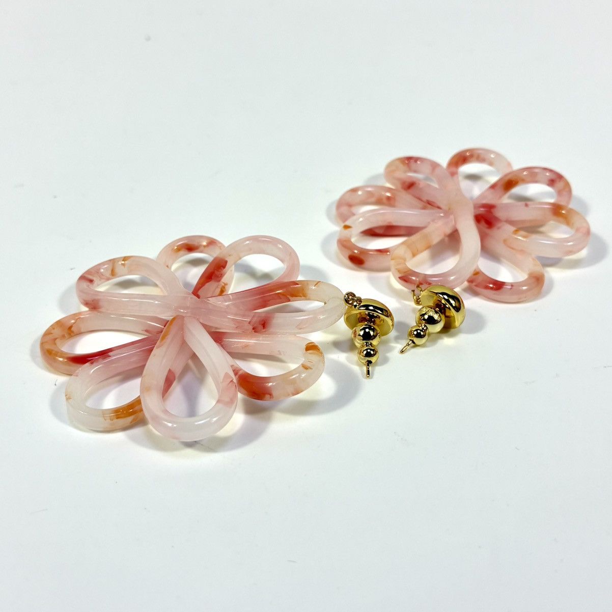 Cult Gaia Cult Gaia Acrylic Blossom Flower Azalea Earrings Pink NWT Size ONE SIZE - 15 Thumbnail