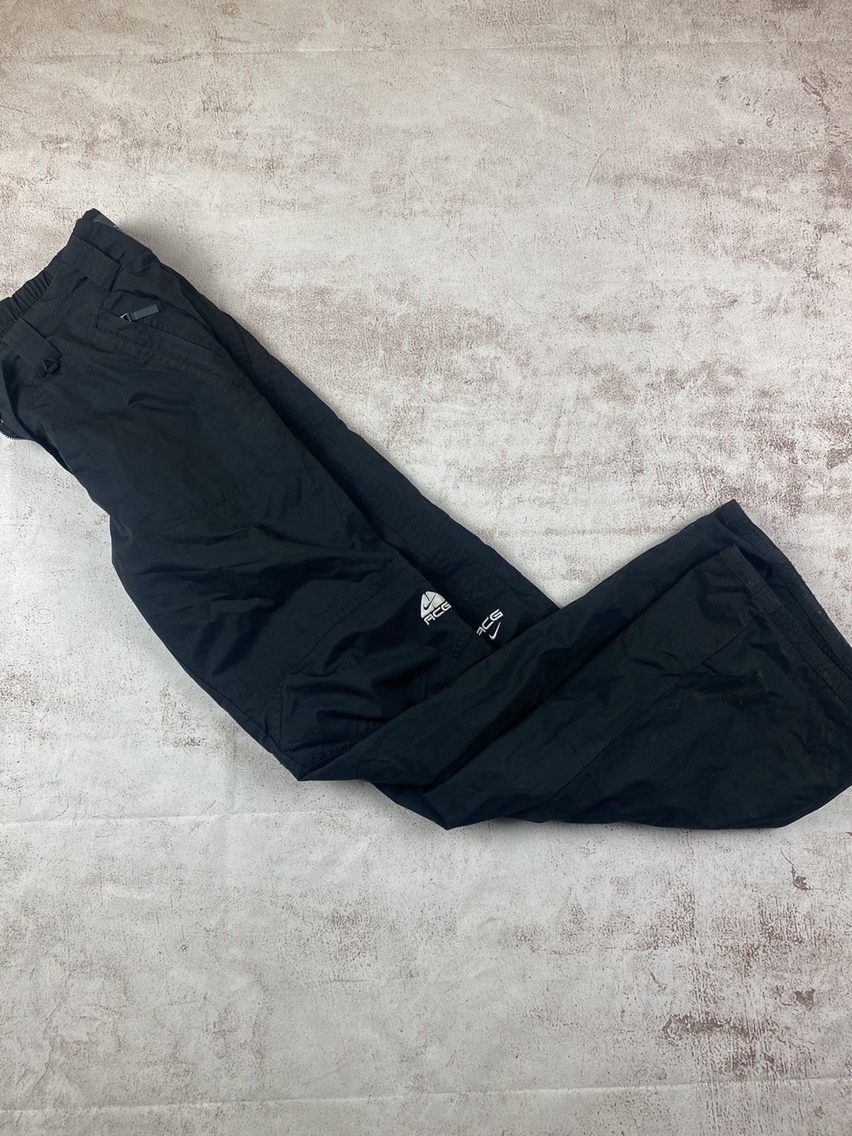 image of Vintage Nike Acg Y2K Ski Winter Pants Trousers Swoosh Size S in Black, Women's