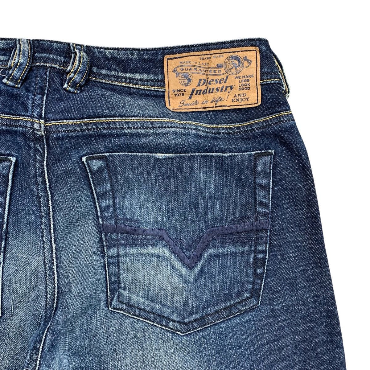 Diesel Industry 00’s Zathan Blue Washed Flared Jeans