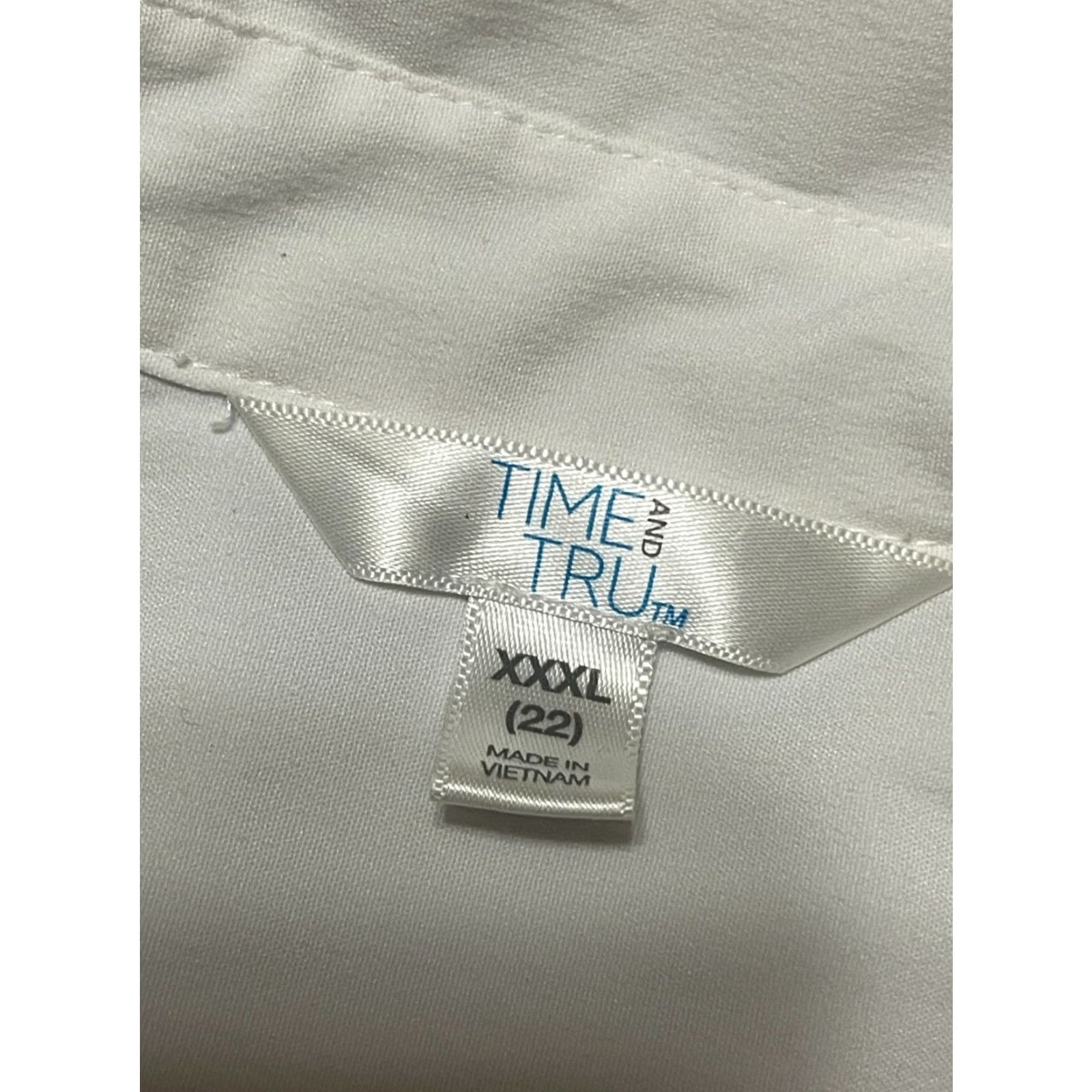 Vintage VINTAGE? No, Time & Tru Shirt Women's 3XL White Long Sleeve Button Up Blouse Shirt Size XXL / US 16-18 / IT 52-54 - 5 Thumbnail
