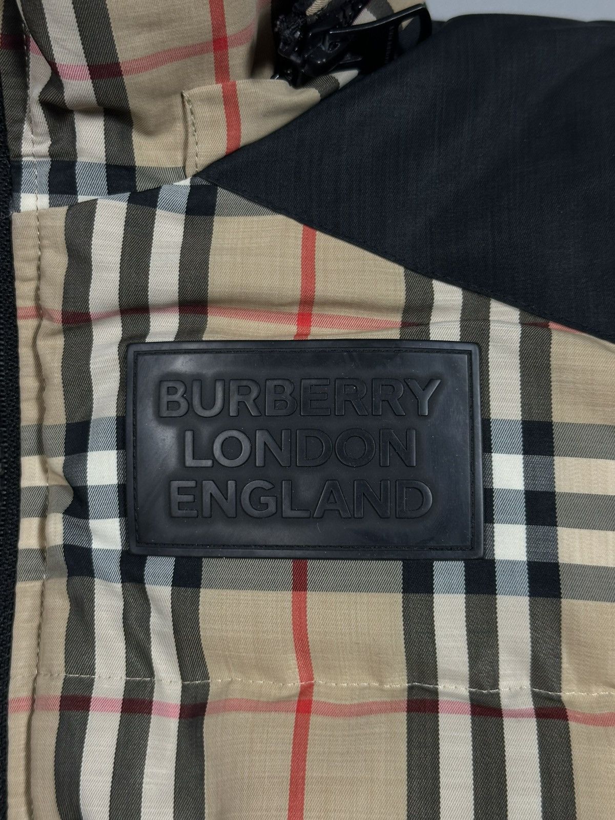 Burberry Burberry Reversible Nova Check Down Puffer Jacket Size US S / EU 44-46 / 1 - 10 Thumbnail