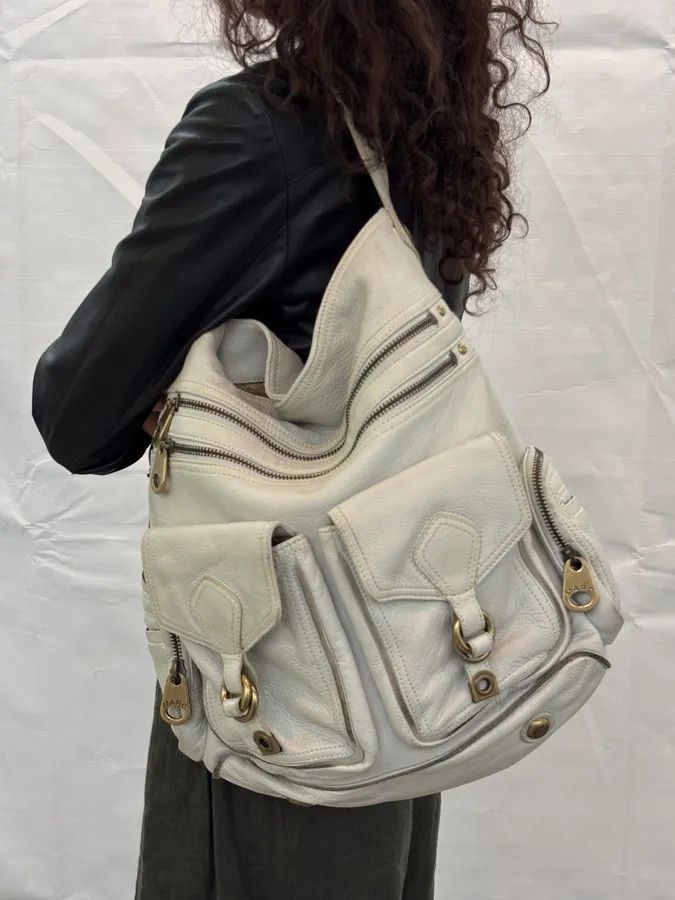Marc Jacobs 2000s Marc by Marc Jacobs Cream Leather Multi-Pocket Shoulder Bag Size ONE SIZE - 3 Thumbnail