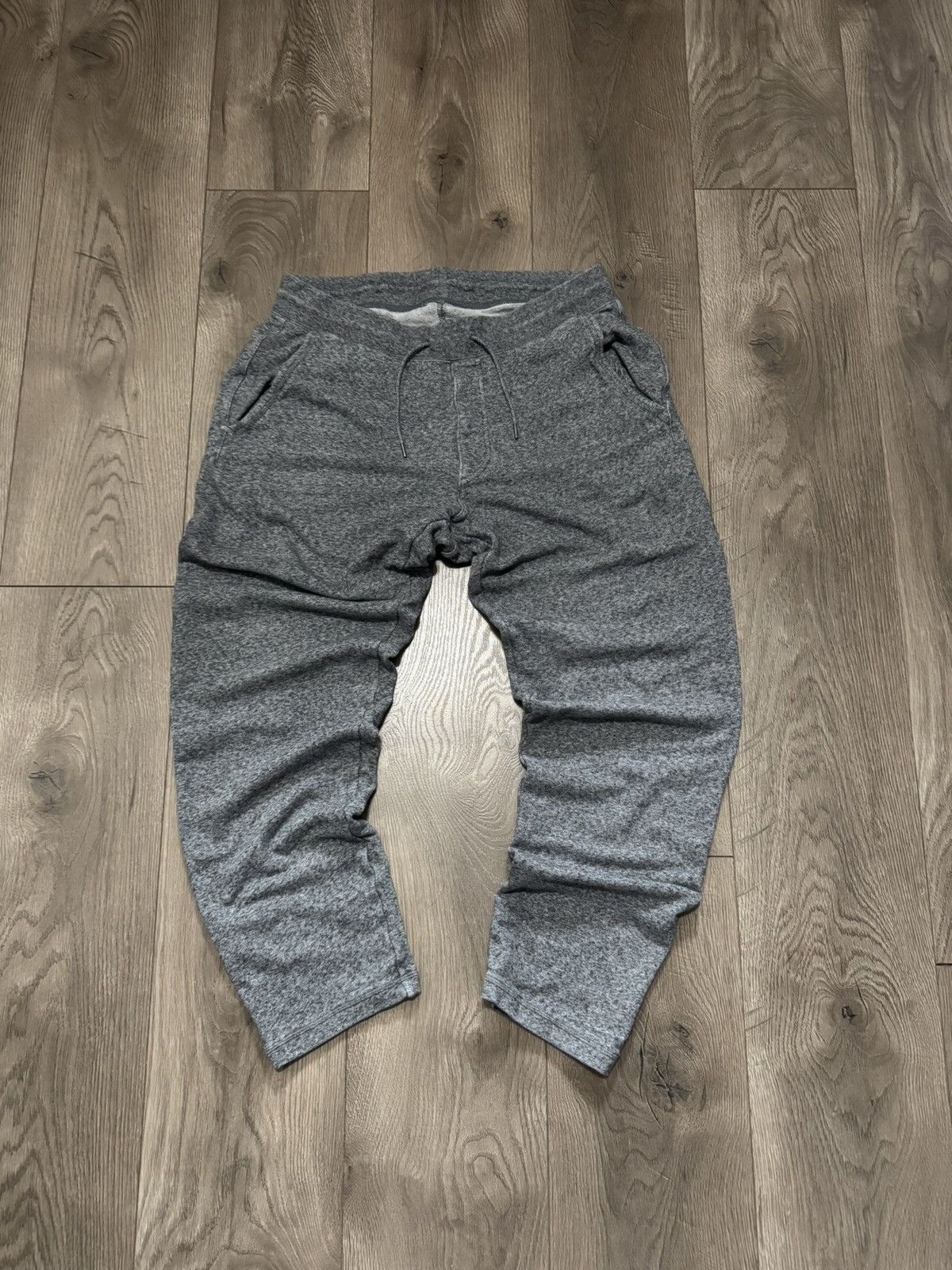 Uniqlo uniqlo sweatpants Size US 34 / EU 50 - 1 Thumbnail