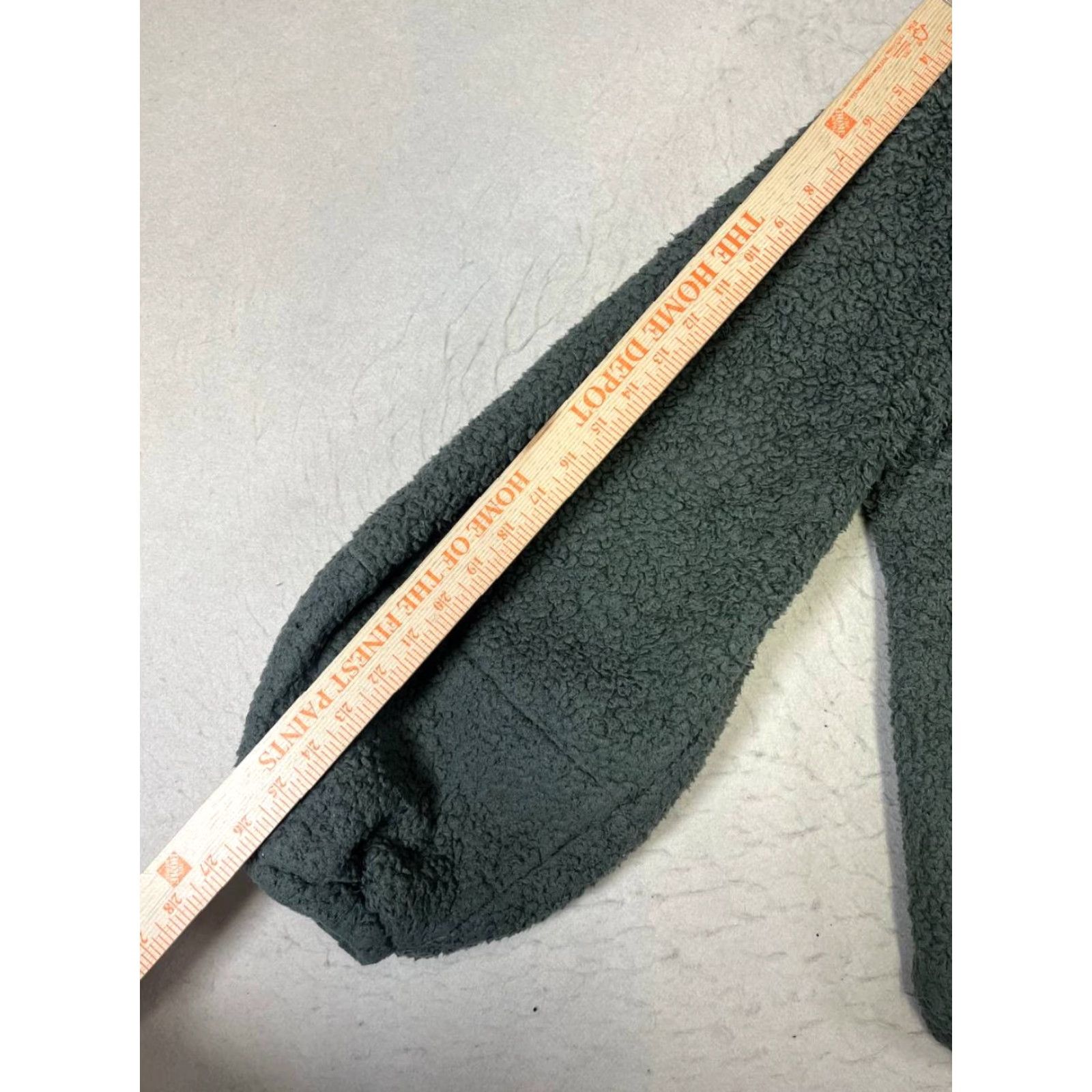 Lululemon LULULEMON Sweatshirt Pullover Women M/L Fleece Kangaroo Pocket Dark Olive Green Warmth Restore Size M / US 6-8 / IT 42-44 - 3 Thumbnail