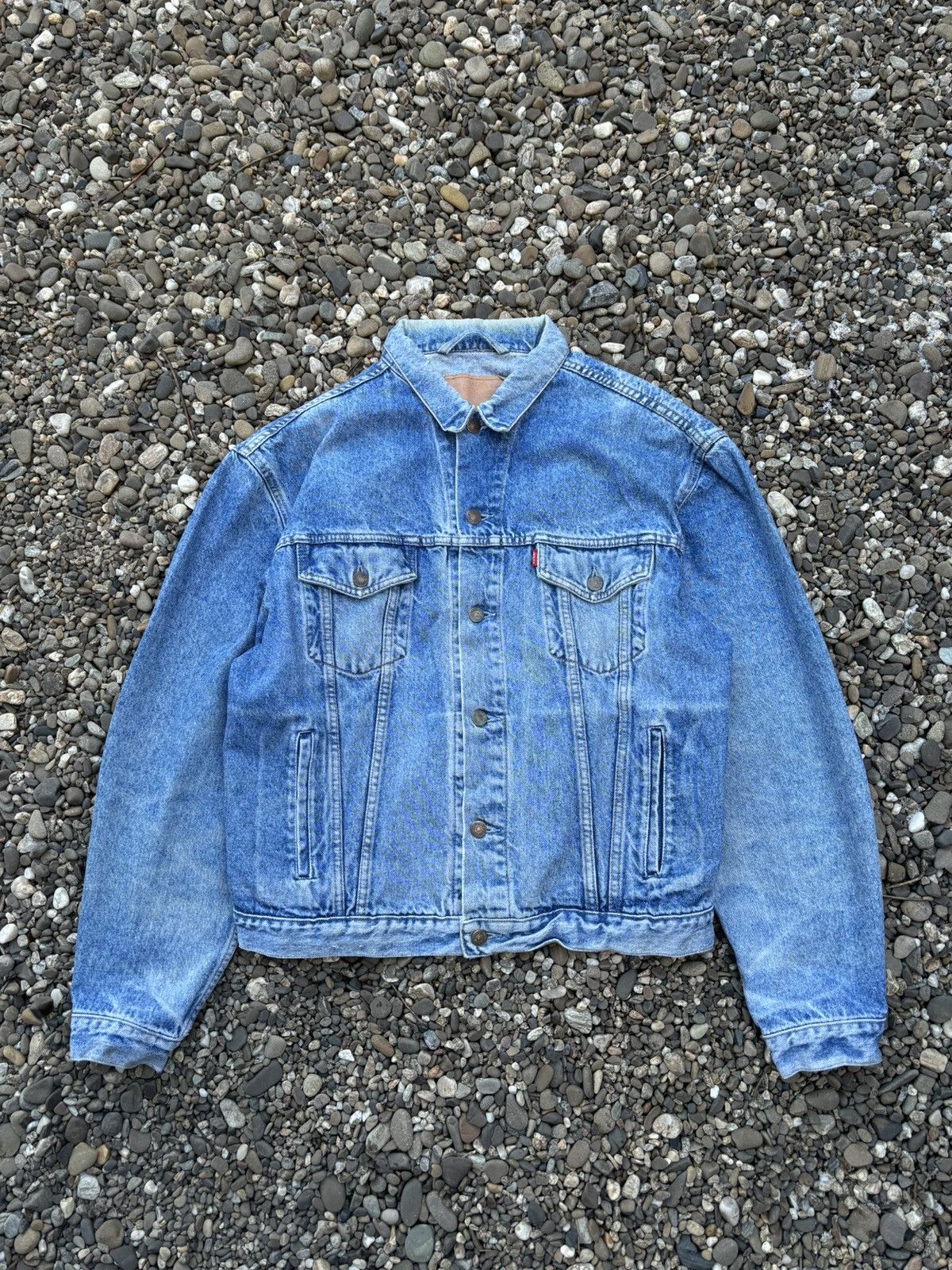 LVC × Levi