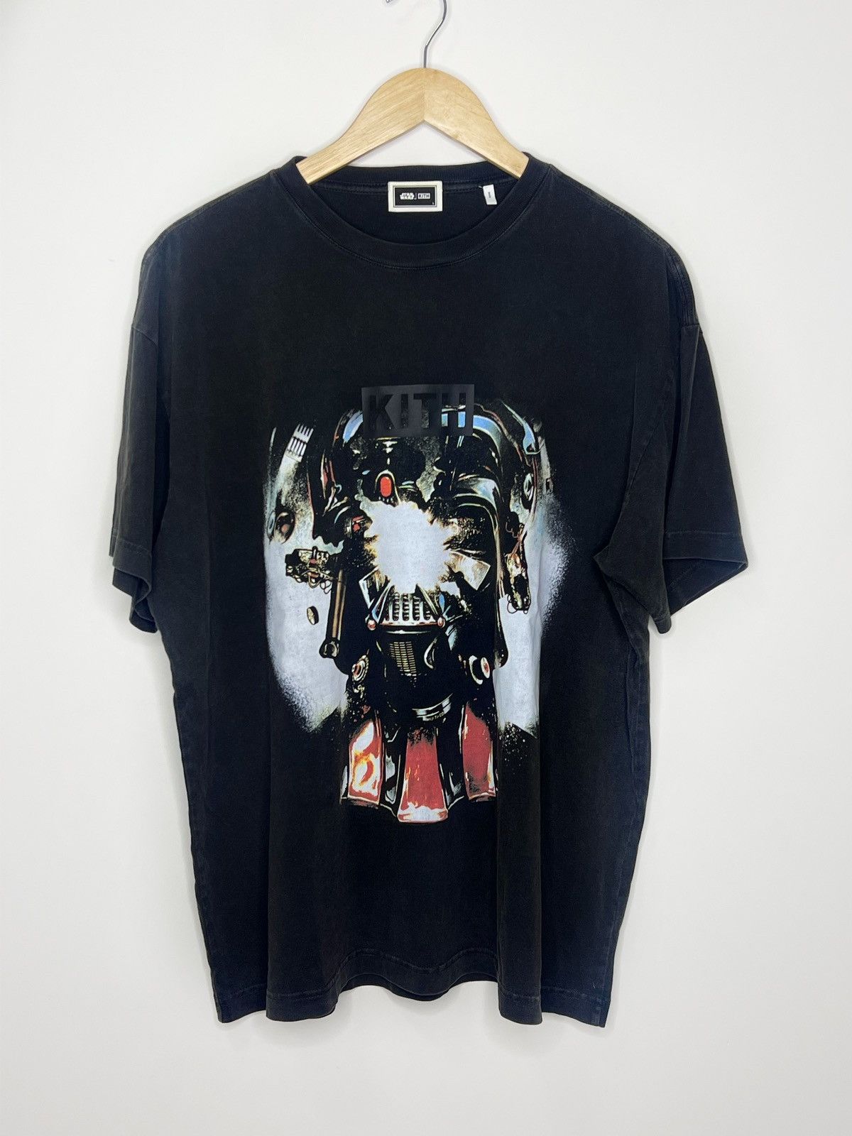 Kith × Star Wars × Streetwear Kith x STAR WARS Exploding Darth Vader  Vintage Tee | Grailed