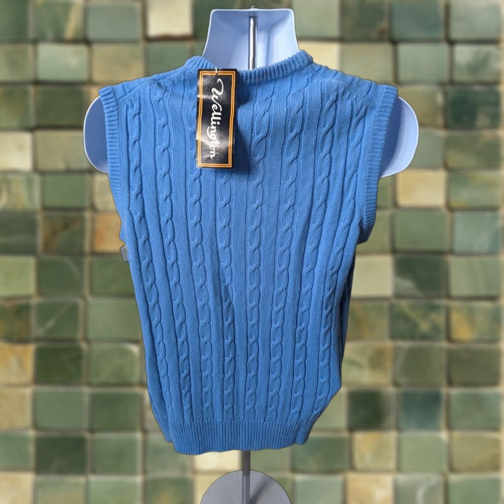 Vintage VINTAGE 80s Cable Knit Sweater Vest Men Blue Medium NWT S12 90s Pit to Pit 19 Length 25 Mens Sockgeld Size US M / EU 48-50 / 2 - 1 Thumbnail