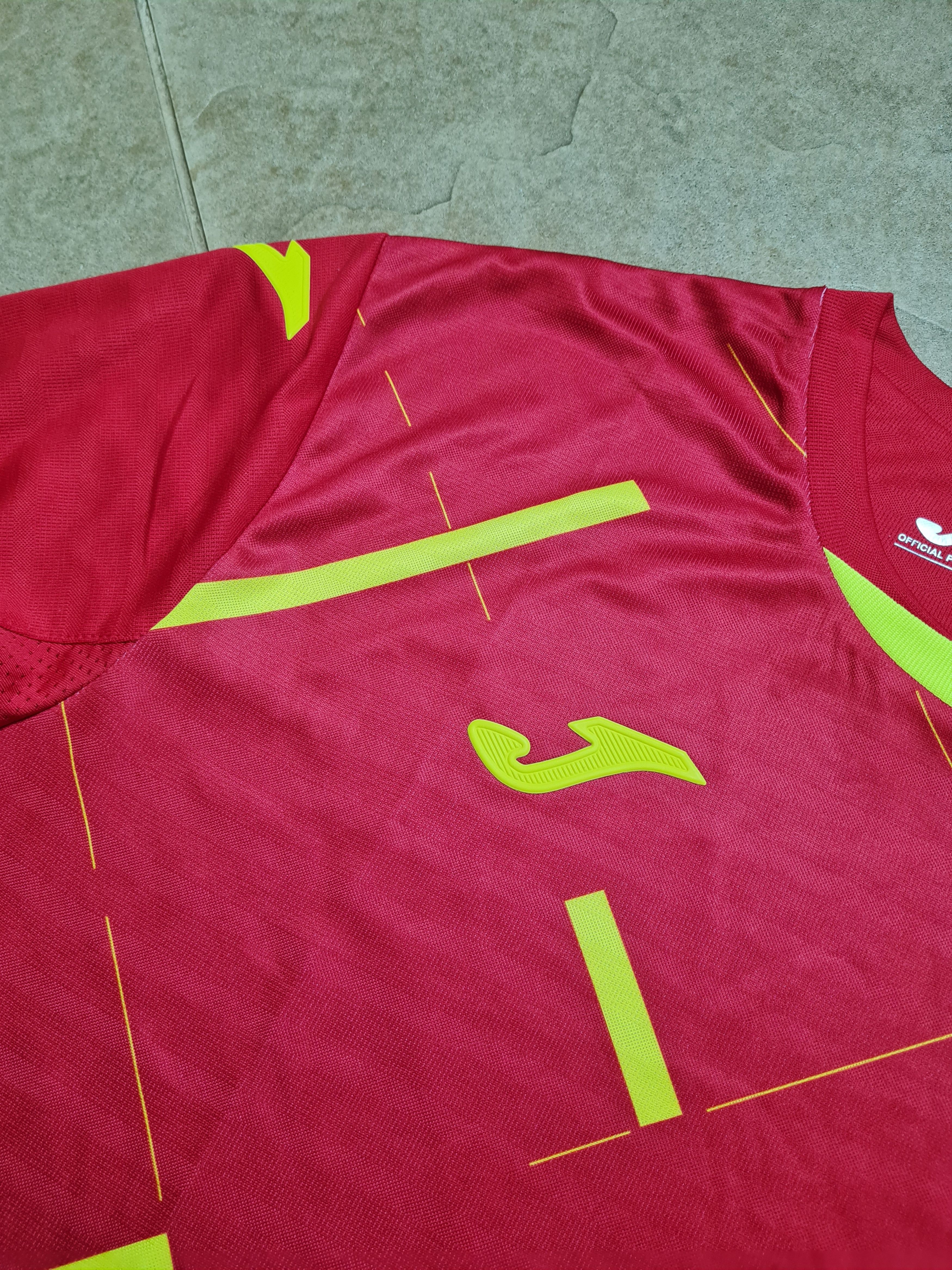 Joma Joma Spain Futsal National Team 2021 Home Football Size US L / EU 52-54 / 3 - 11 Thumbnail