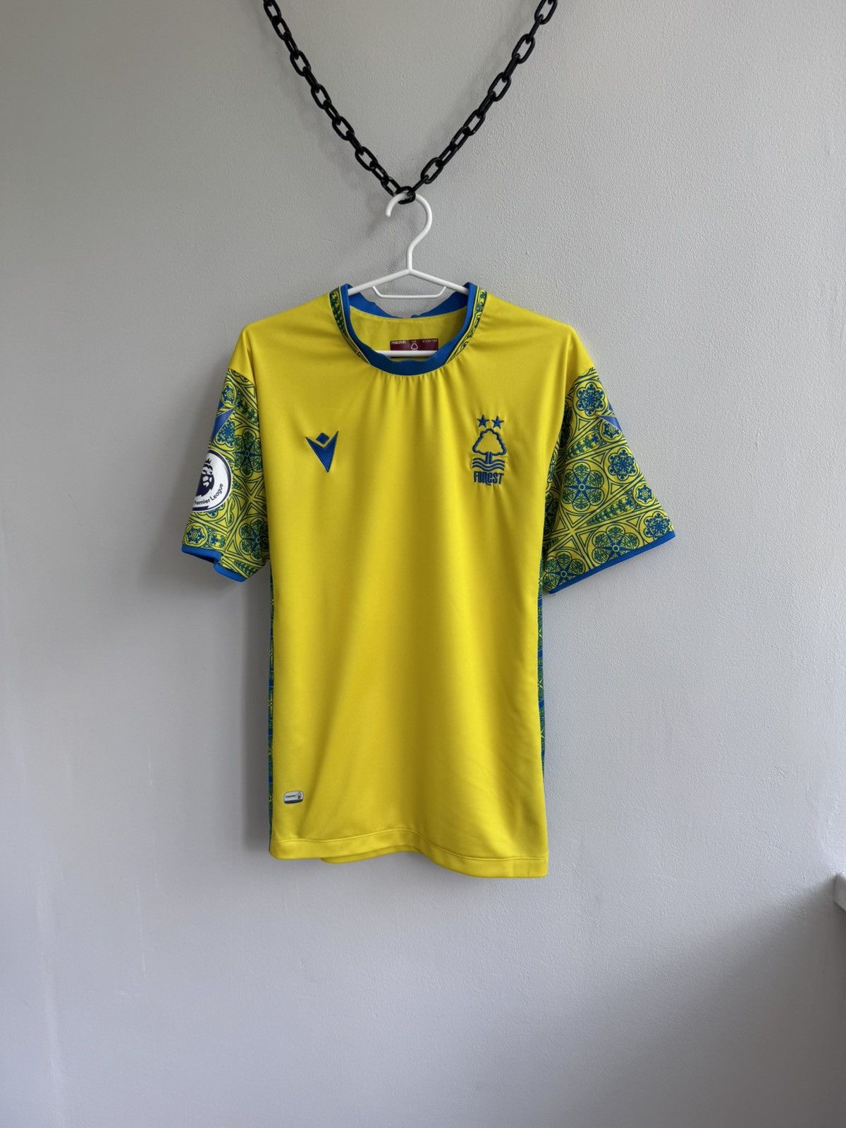 Macron NOTTINGHAM FOREST 2022 2023 FOOTBALL SOCCER SHIRT JERSEY Size US S / EU 44-46 / 1 - 1 Thumbnail