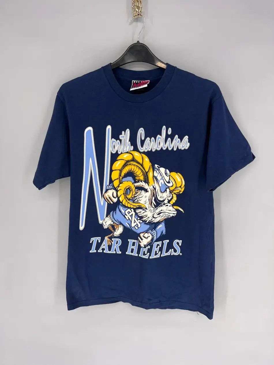 NBA Vintage 90s North Carolina Tar Heels Tee, Single Stitch Size US M / EU 48-50 / 2 - 1 Thumbnail