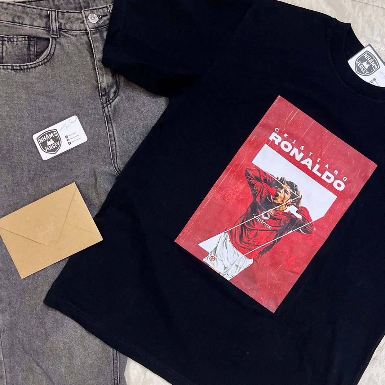 Other Cristiano Ronaldo Red Devil T-Shirt Size US M / EU 48-50 / 2 - 1 Thumbnail