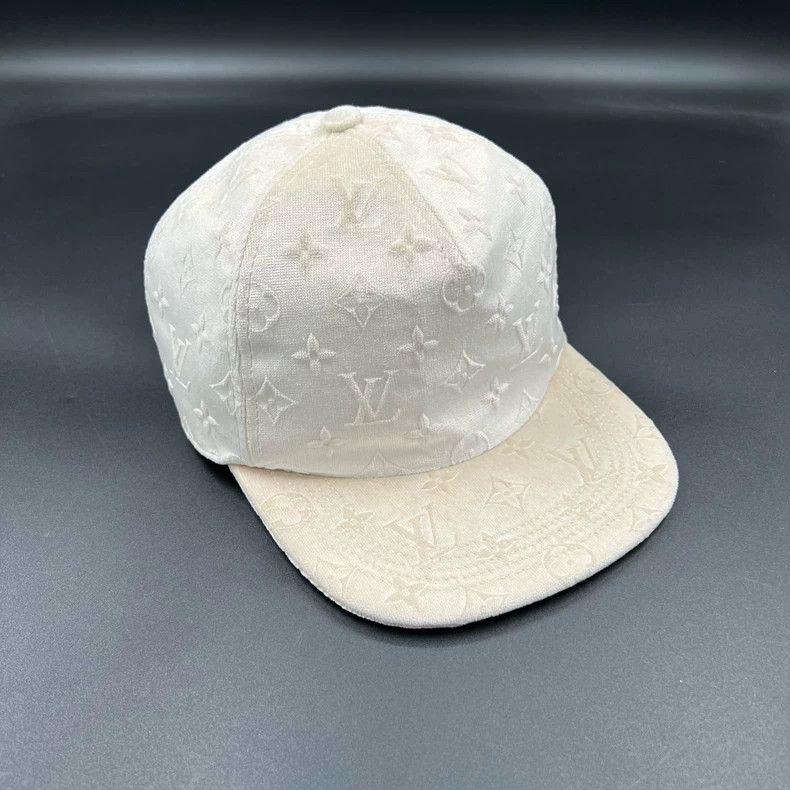 Louis Vuitton Louis Vuitton Flocked presbyopic baseball cap Size ONE SIZE - 2 Thumbnail