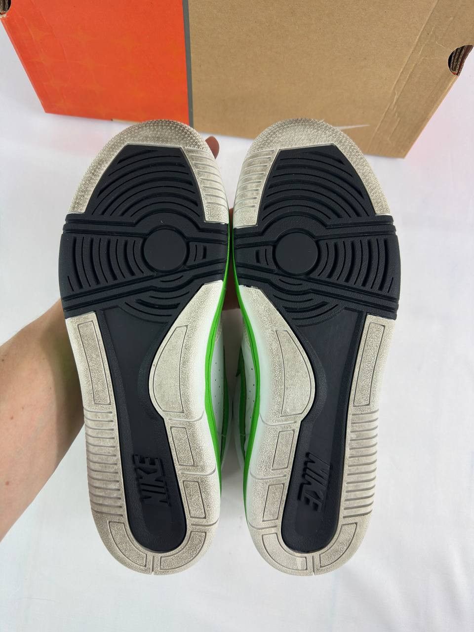 Nike Nike Court Force Low Gimme 5 2006 Green White Size US 10 / EU 43 - 11 Thumbnail