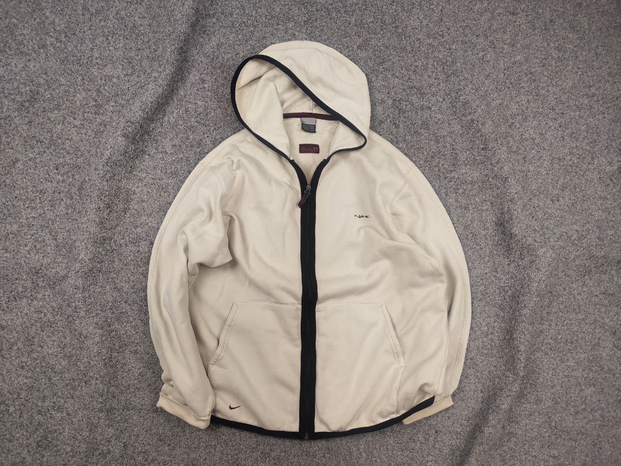 Nike Vintage 90's Cream Nike Embroidered Zip Hoodie Distressed Size US M / EU 48-50 / 2 - 1 Thumbnail