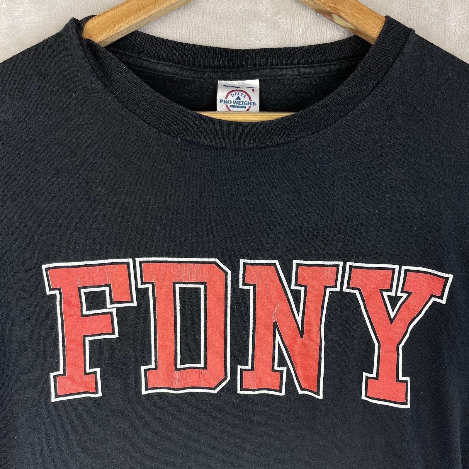Other Vintage FDNY T Shirt Delta Pro Weight Black Faded NYC Size US S / EU 44-46 / 1 - 2 Thumbnail