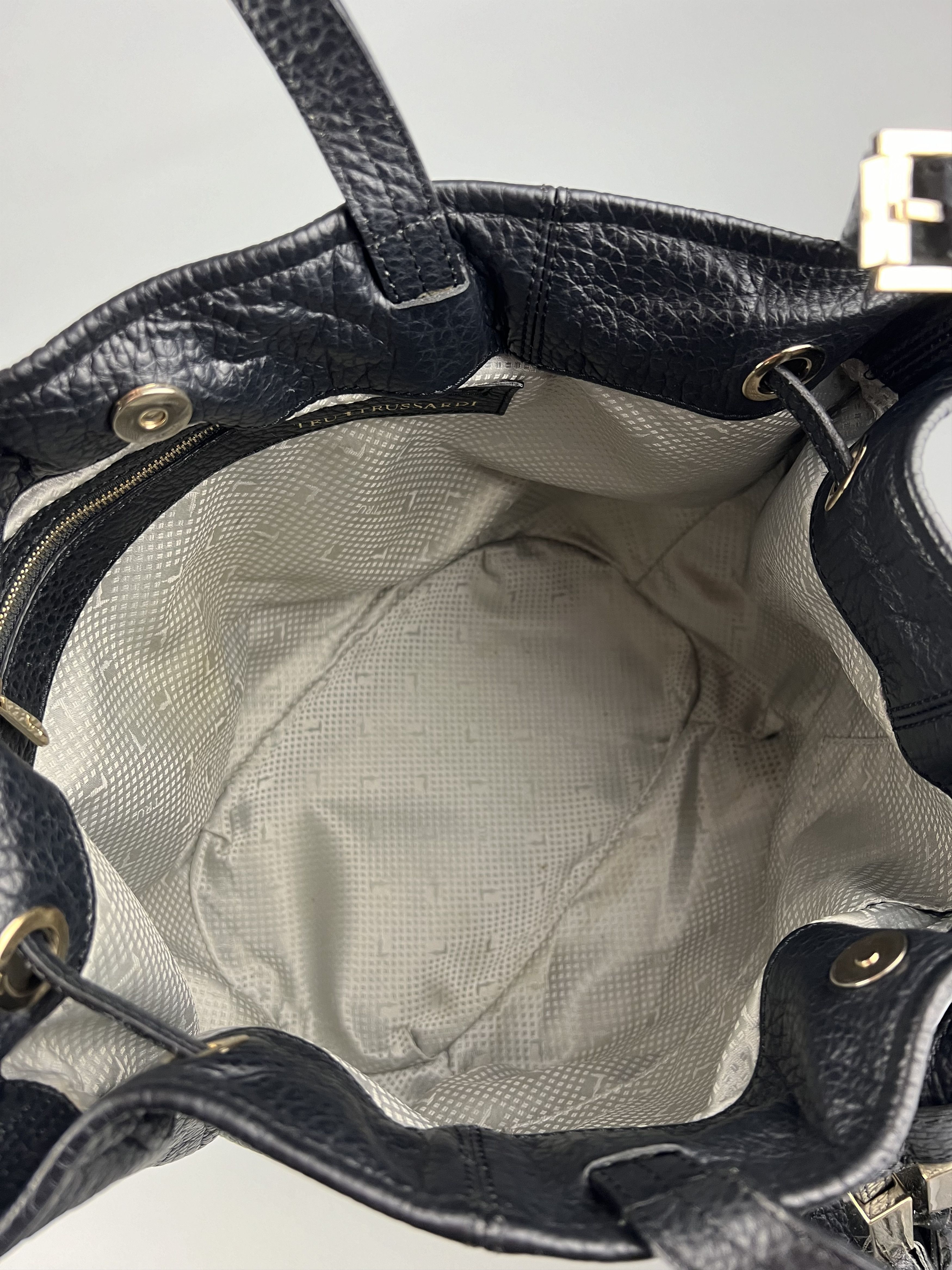 Trussardi Trussardi Women's Black Leather Shoulder Bag Crossbody Size ONE SIZE - 14 Thumbnail