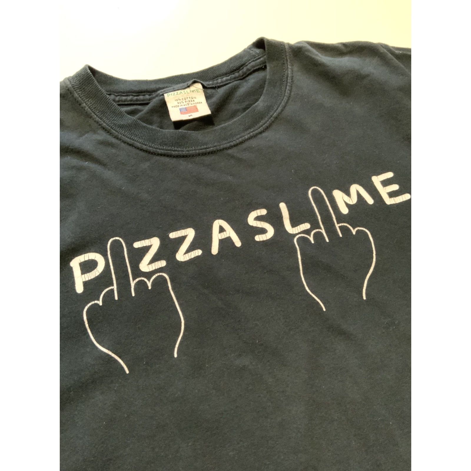 Vintage Pizza Slime Middle Finger Skateboard Black Graphic S/S Crewneck T-Shirt Sz. M Mens Shirt Crew Neck Black Graphic Pizza Slime Skateboard Mens M Size US M / EU 48-50 / 2 - 5 Thumbnail