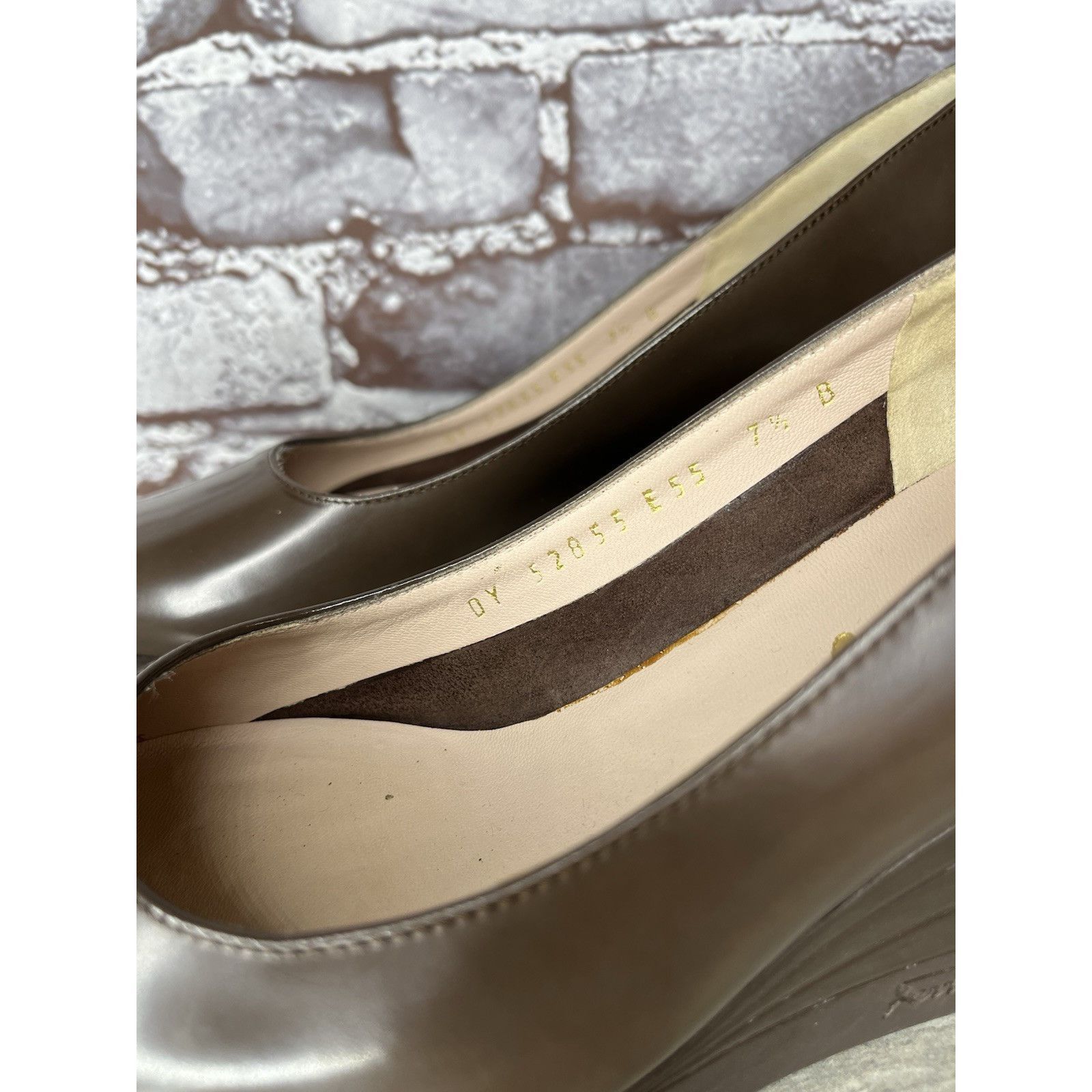 Salvatore Ferragamo Salvatore Ferragamo Brown Patent Leather Pump Wedges Shoes W Size US 7.5 / IT 37.5 - 22 Thumbnail