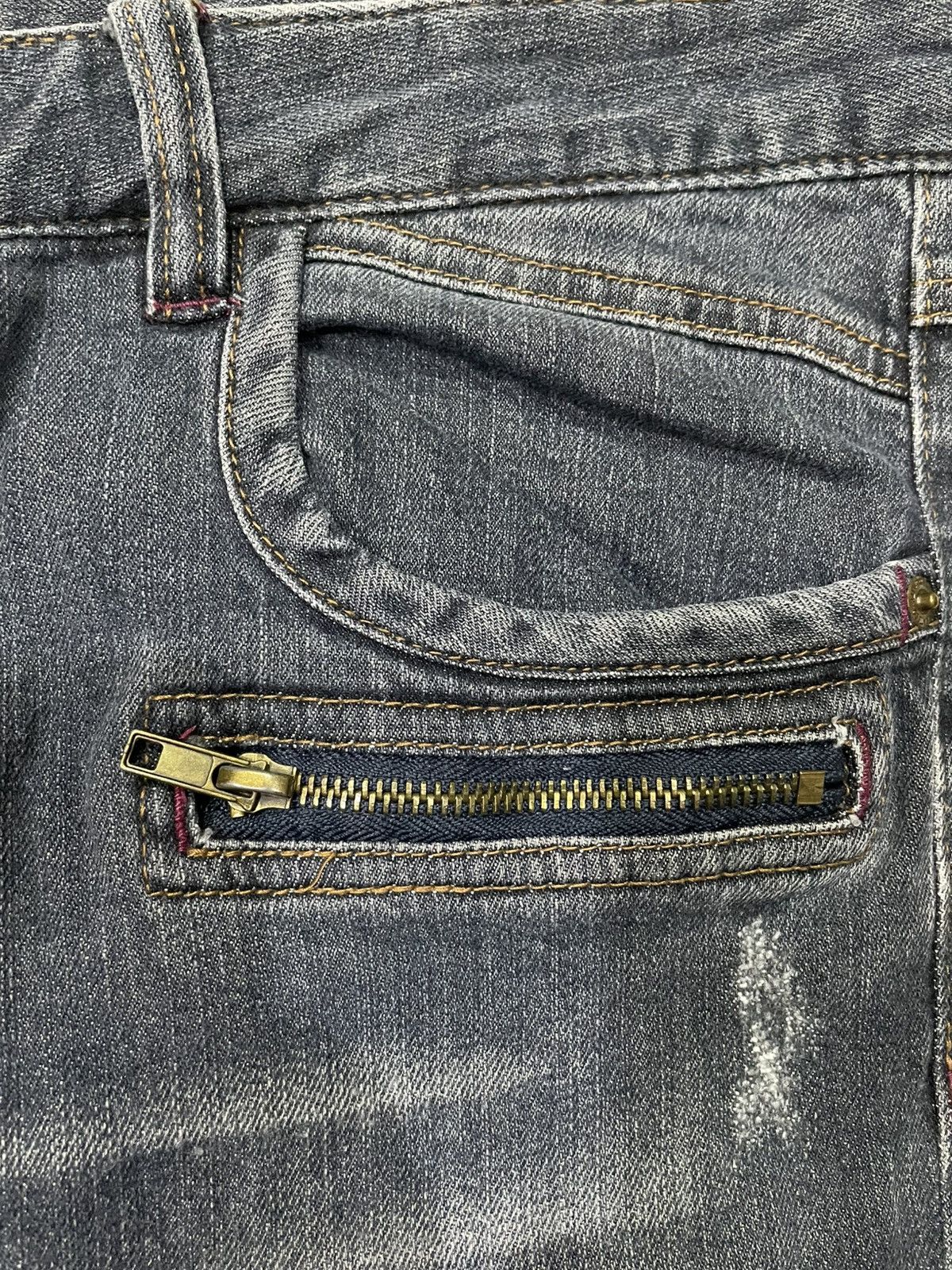 Japanese Brand Vintage Faded Distress Dark Blue Jeans Size US 38 / EU 54 - 9 Thumbnail
