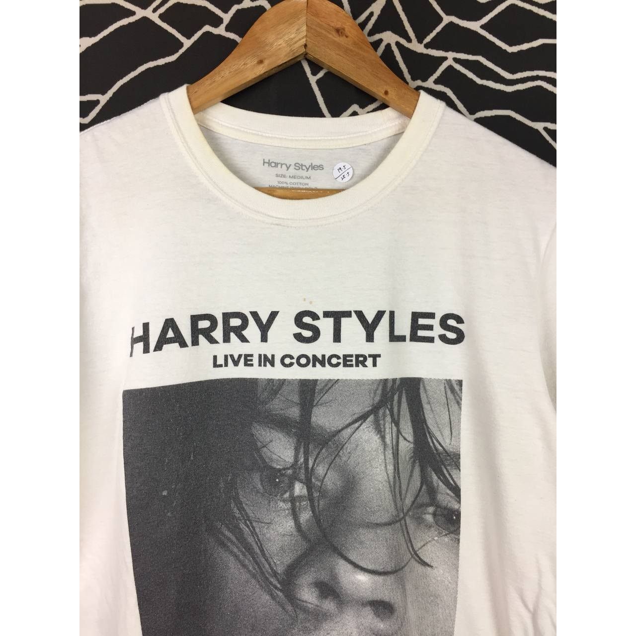 Band Tees Harry Styles Live In Concert Hammersmith Apollo London Tee Size US M / EU 48-50 / 2 - 3 Thumbnail