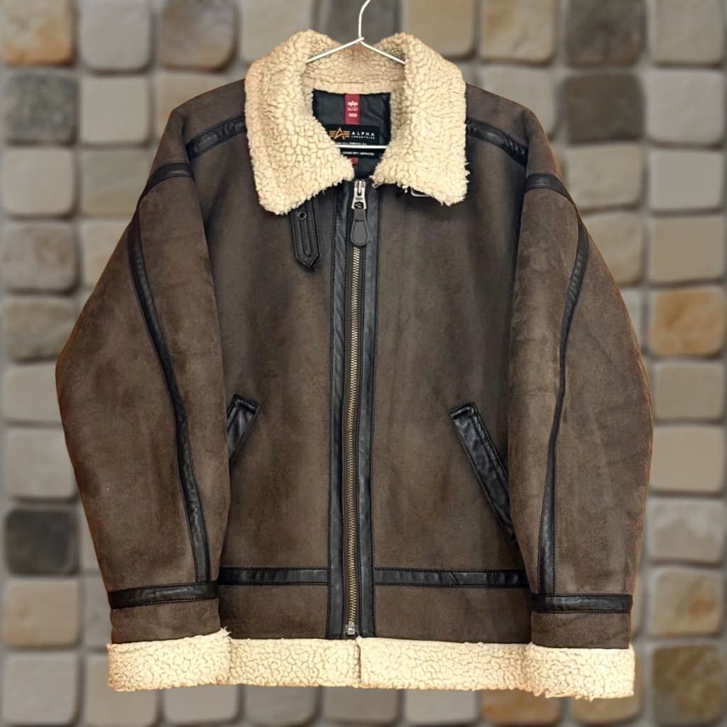 Alpha Industries ALPHA INDUSTRIES Type B-3 Mouton Bomber Jacket Brown M Jacket Unisex Adults Regular Zip 90s Casual Winter Modern Military Short Size US M / EU 48-50 / 2 - 1 Thumbnail