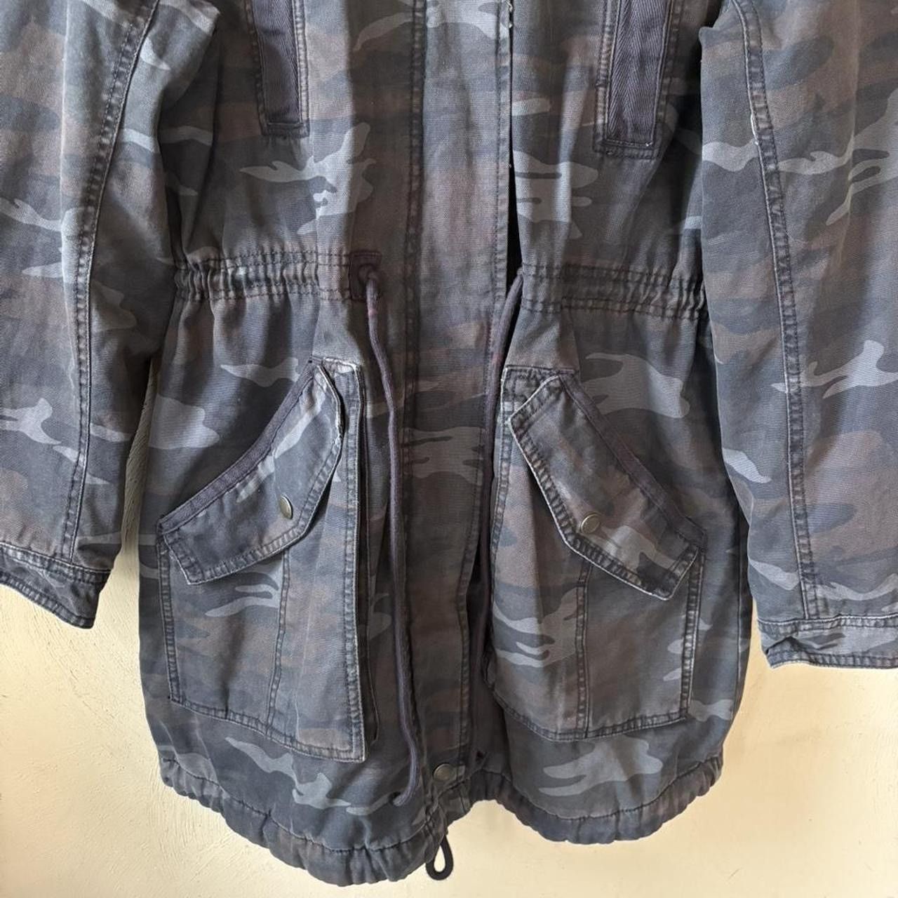 American Eagle Outfitters Y2K American Eagle Camo M65 Military Fur Hooded Coat Jacket Size M / US 6-8 / IT 42-44 - 5 Thumbnail