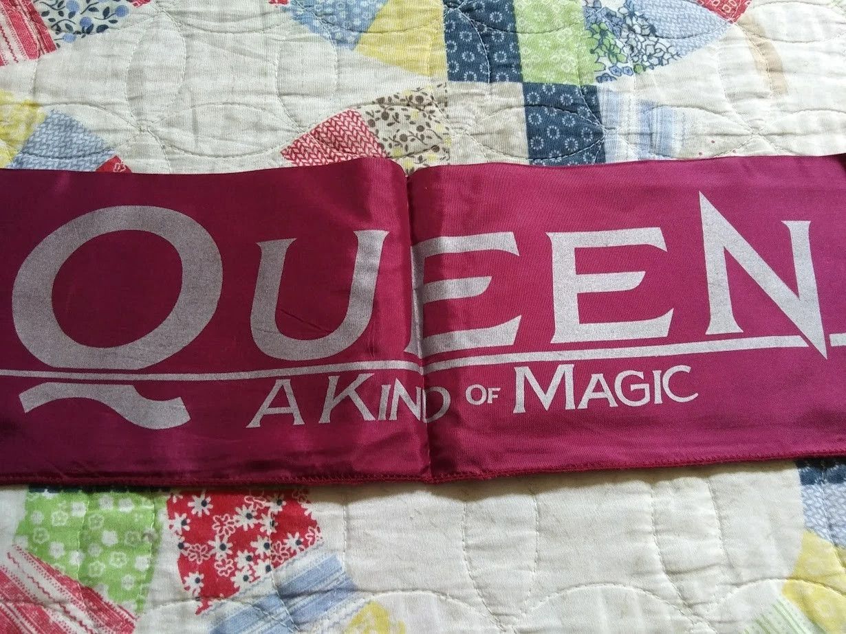 Vintage Vintage Queen Band A Kind Of Magic 1986 Concert Tour Scarf Size ONE SIZE - 7 Thumbnail
