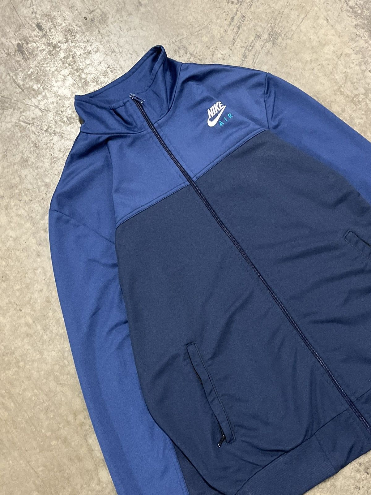Nike × Vintage Nike air vintage track jacket y2k streetwear hype rare drill Size US L / EU 52-54 / 3 - 4 Thumbnail