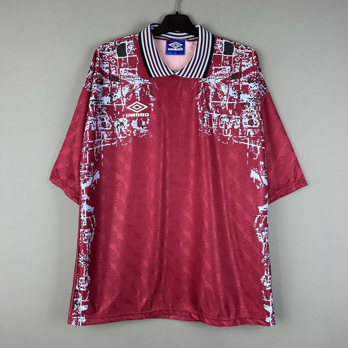 Umbro Vintage Umbro Soccer Jersey Men’s Football Shirt 1990s Size US L / EU 52-54 / 3 - 1 Thumbnail